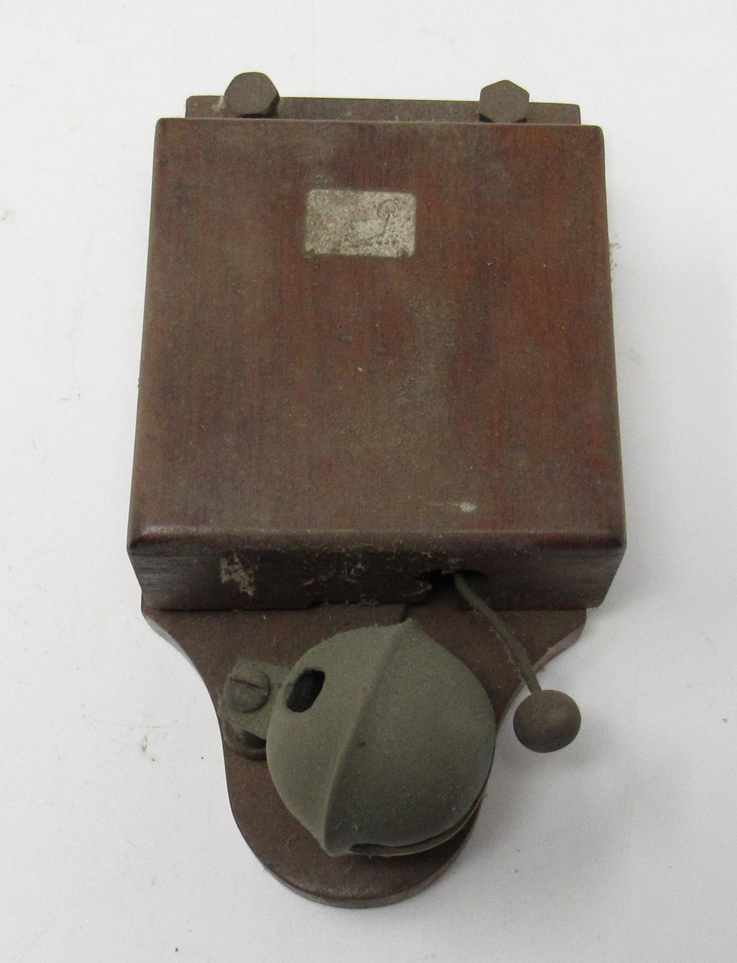 Vintage Doorbell: Approx 3 1/4" x 6 1/2"