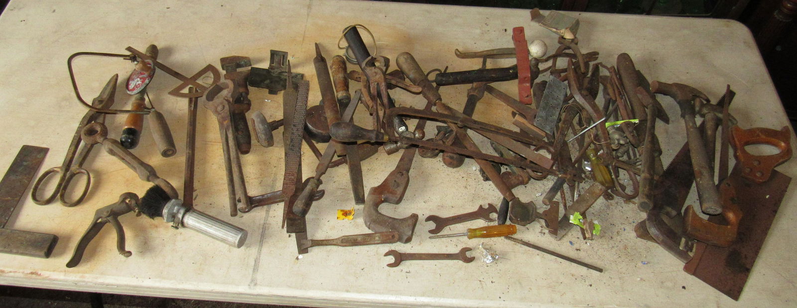 Antique / Vintage Tools & Hardware: Getting all pictured