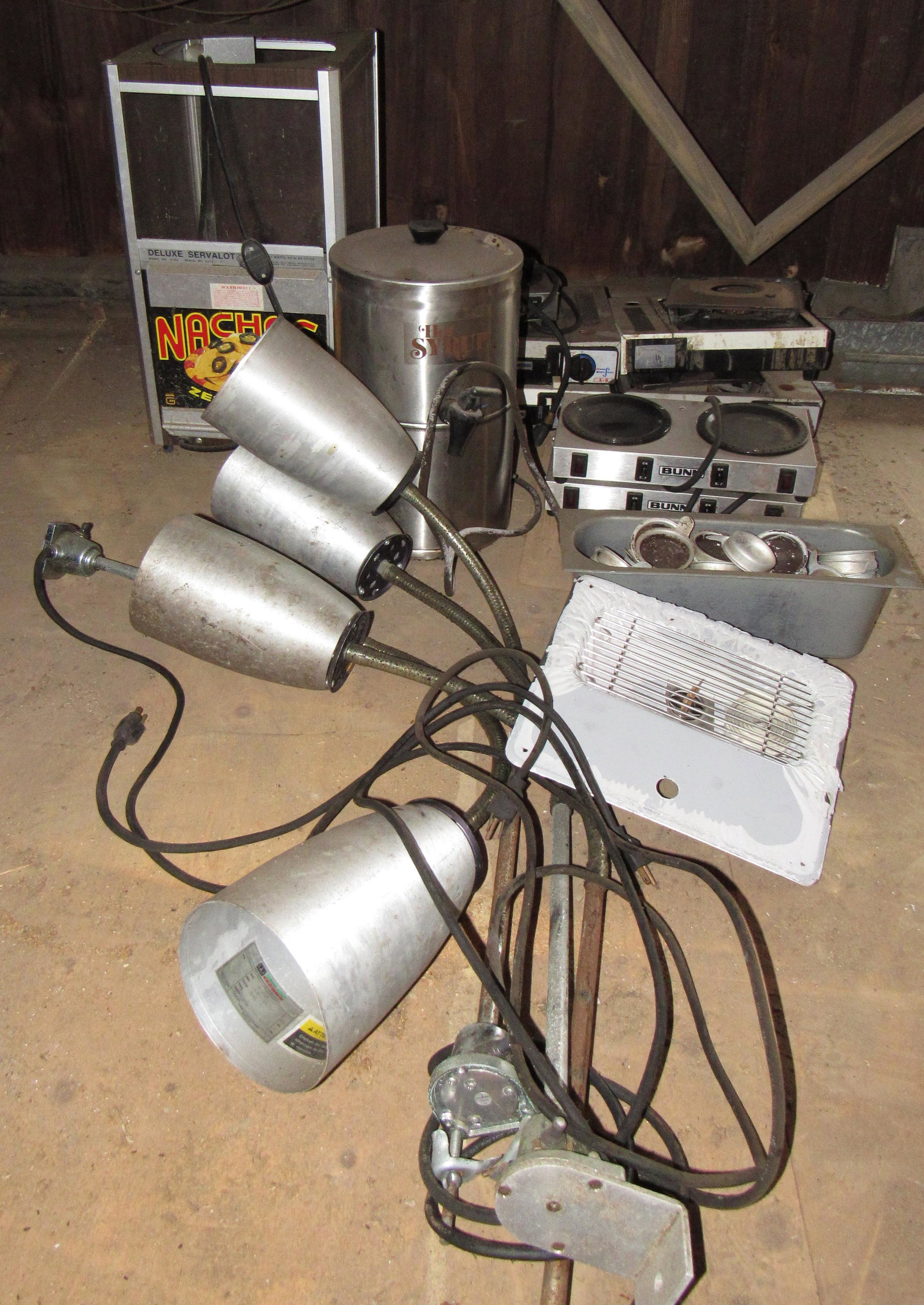 Nacho Machine Bunn Warmers & Misc: Getting all pictured. Take what you want and leave the rest