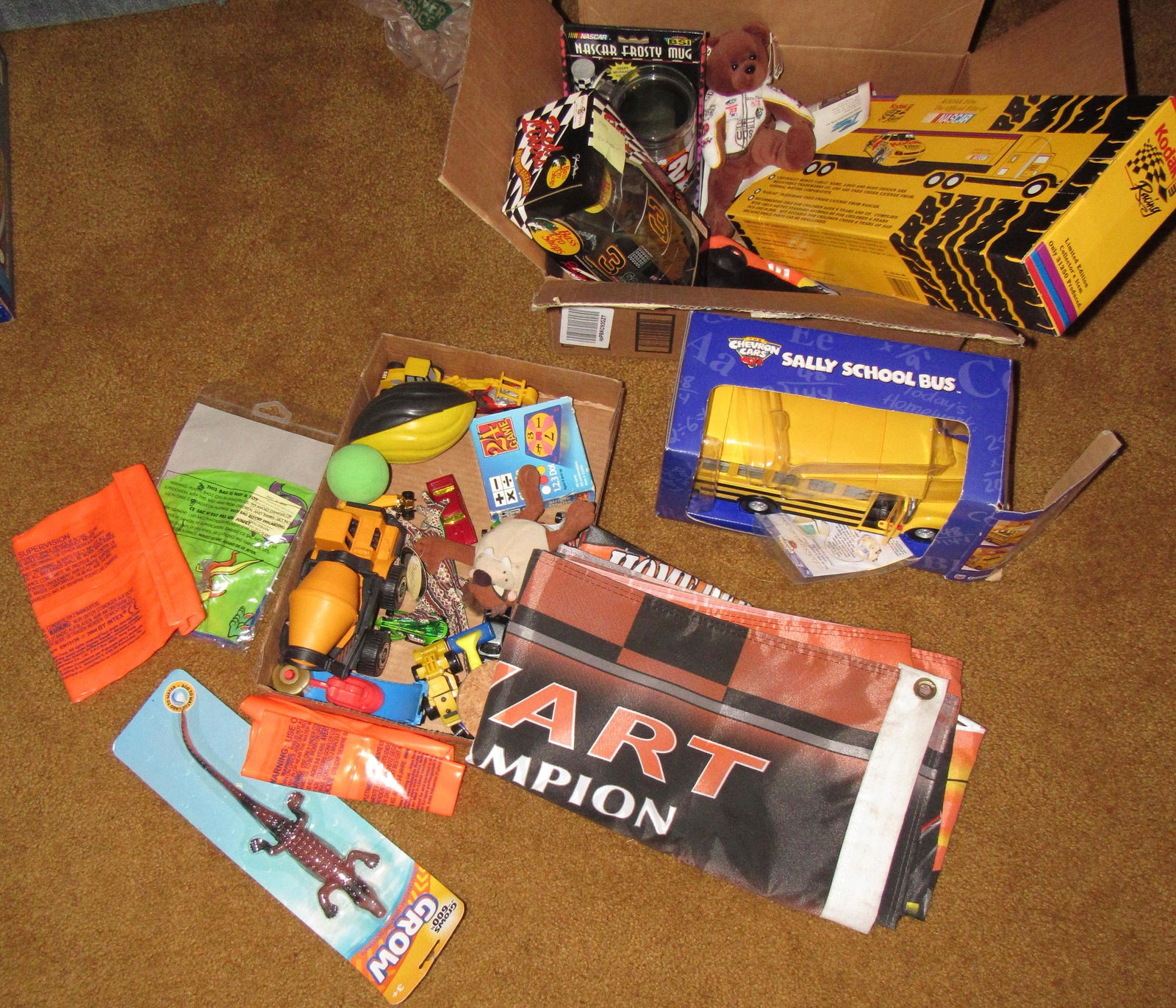 Nascar Hot Wheels ad Misc Toys: Getting all pictured