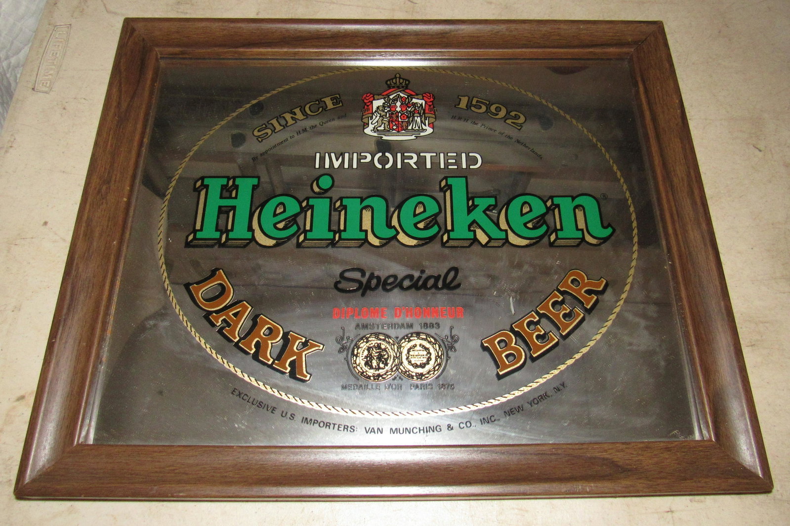 Heineken Dark Beer Mirrored Sign: Approx 14" x 17"