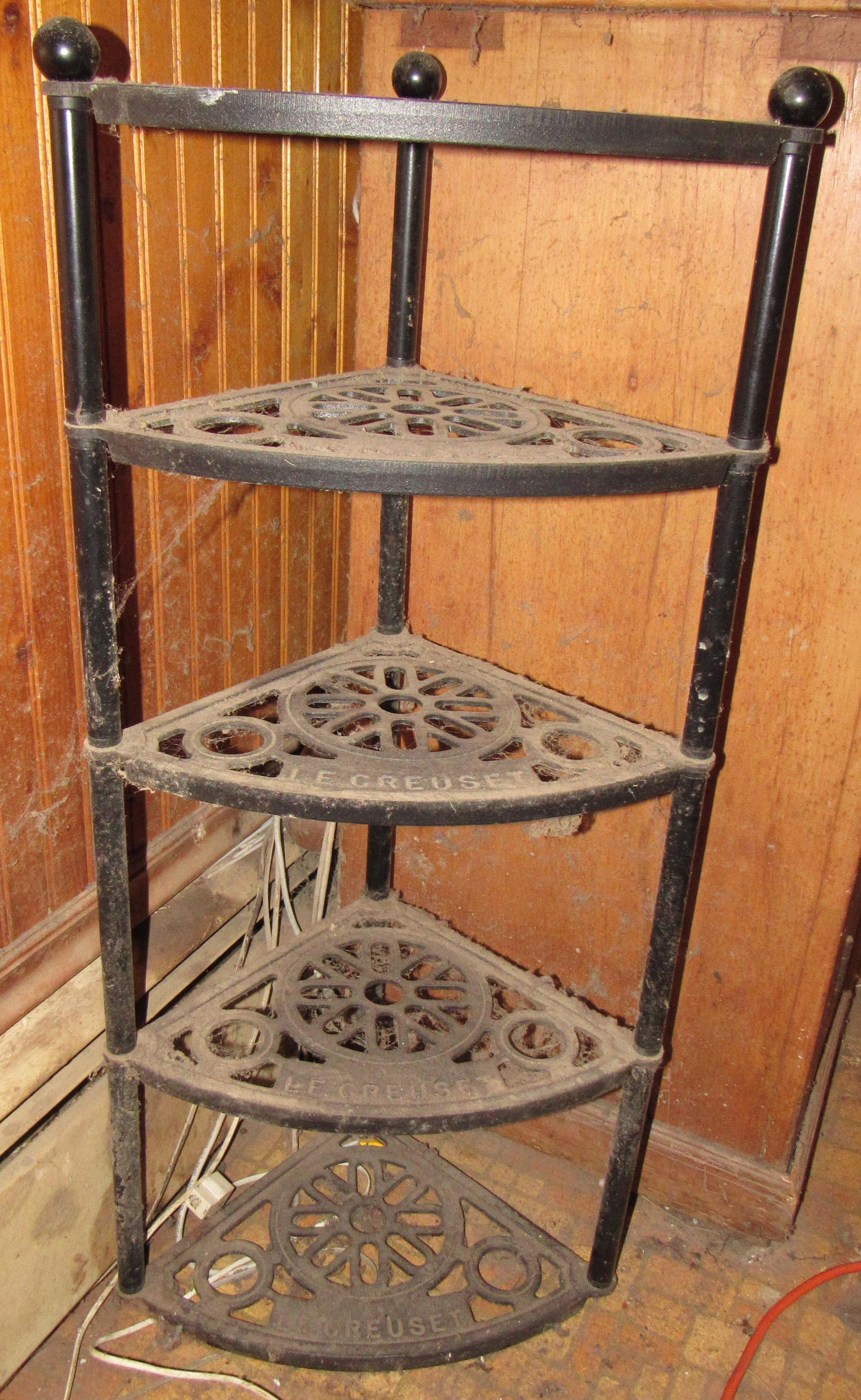 Le Creuset Corner Shelf: Approx 10 1/4" tall