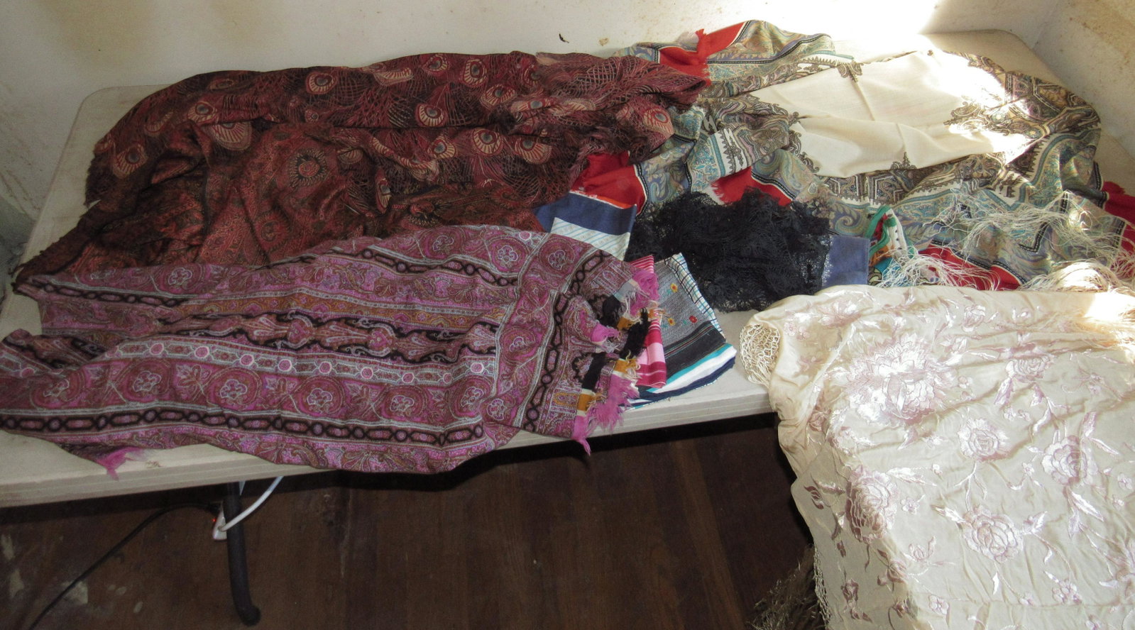 Silks and Tableclothes: Getting all pictured