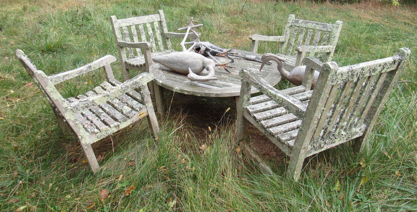 Gloster Teak Table and 4 Chairs: Table and chairs