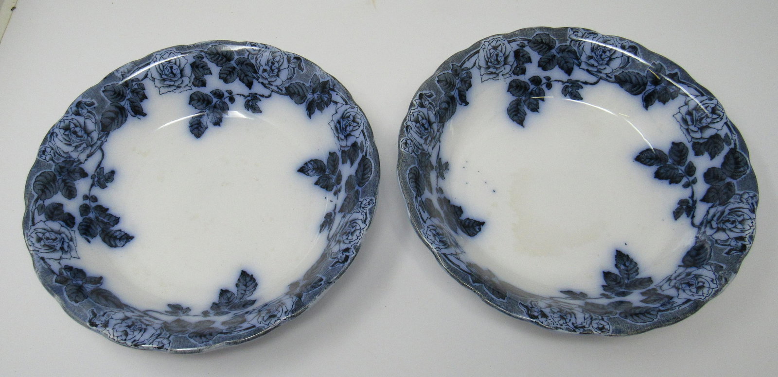 2 Flow Blue / Transferware Bowls England: Approx 9" in diameter and 1 3/4" tall