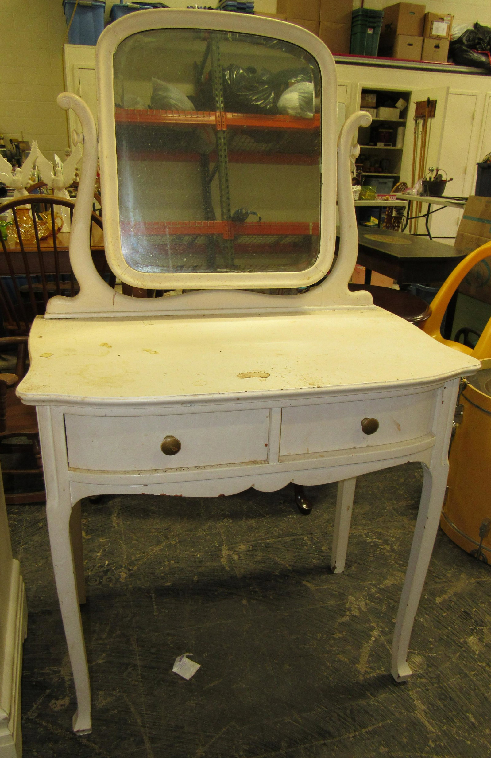 Vanity: Approx 19" x 32 3/4" x 55 1/2" tall