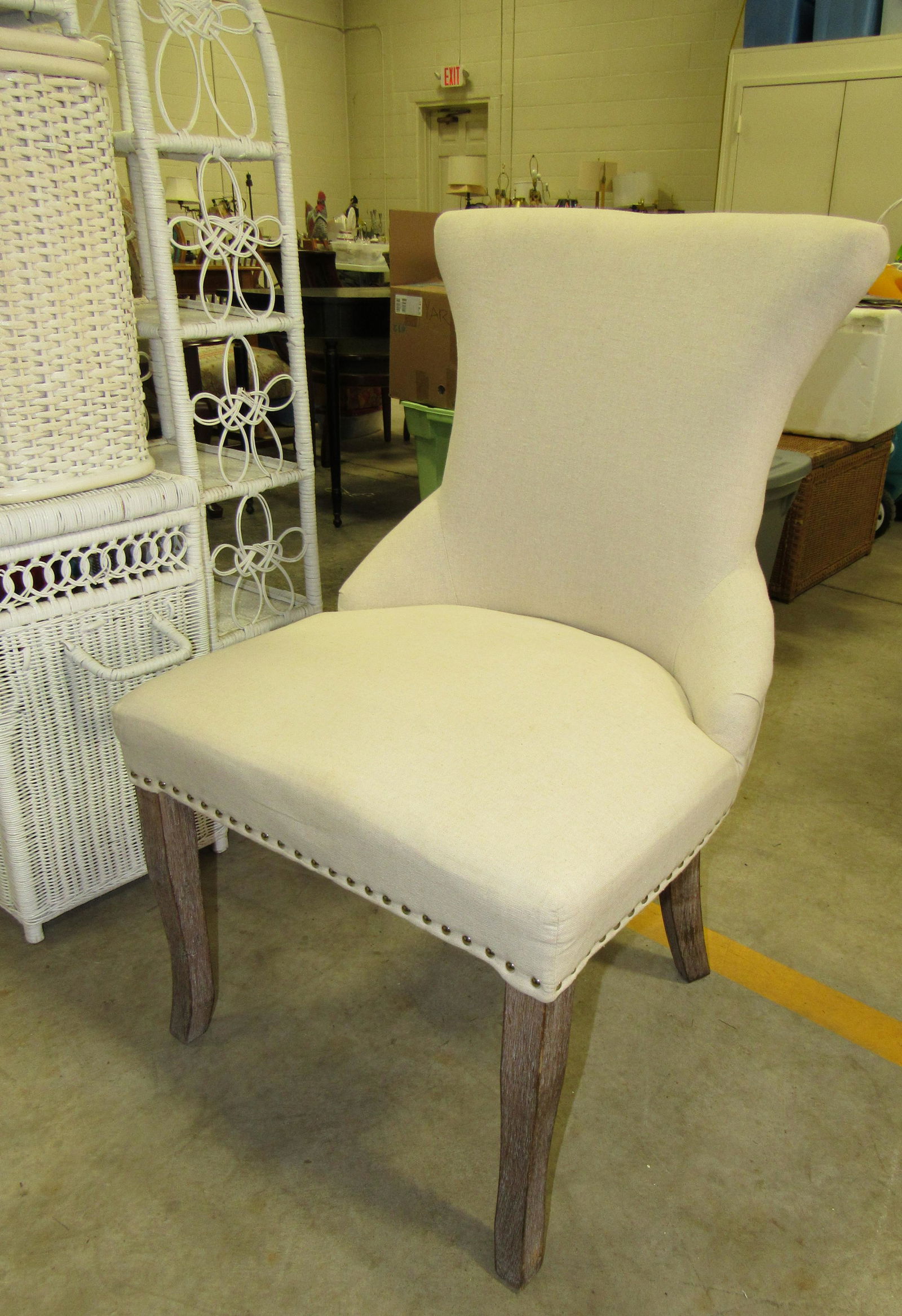 Set of 6 Upholstered Dining Table Chairs: Getting set of 6 chairs