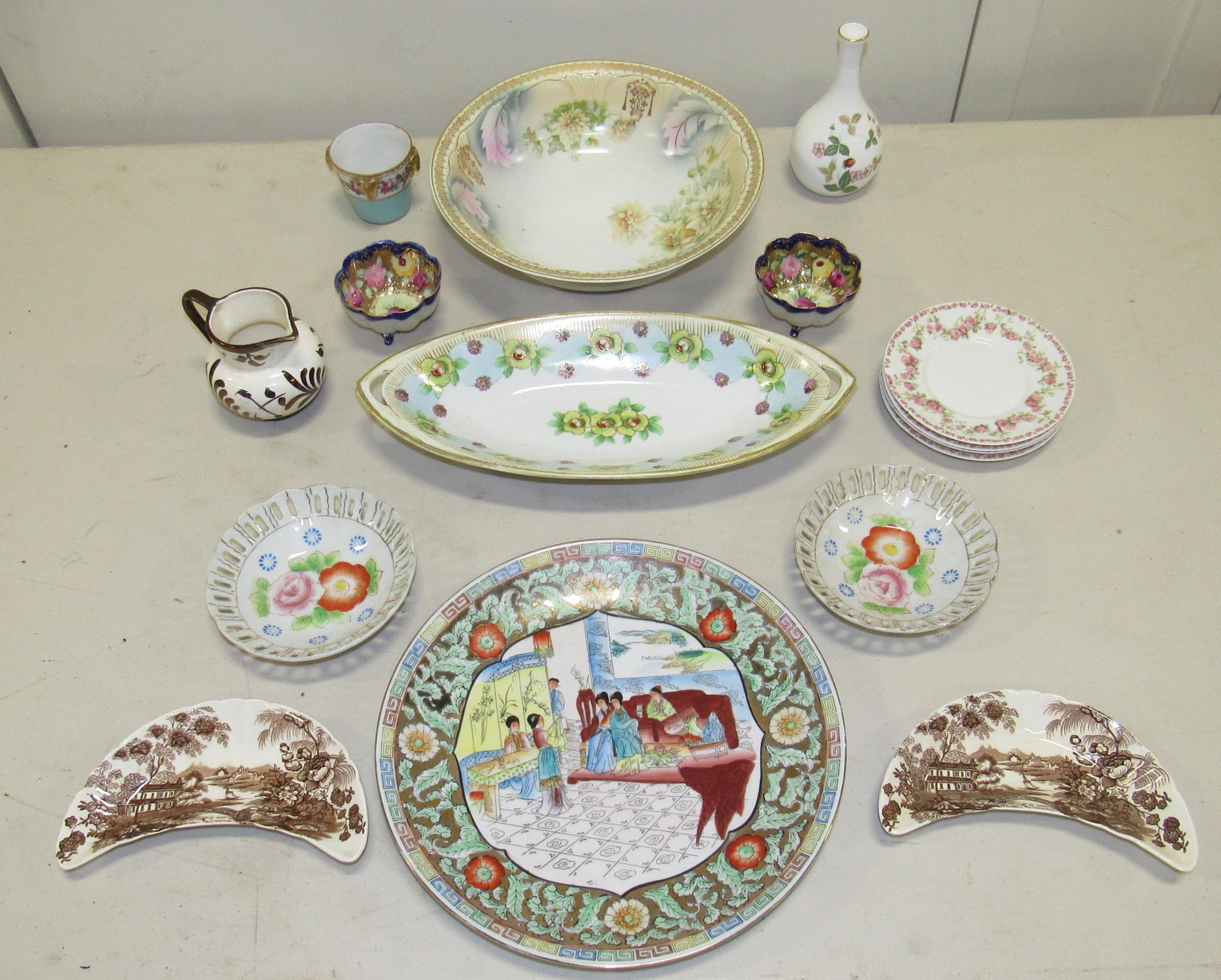 Nippon Hadson China Royal Staffordshire: Getting all pictured