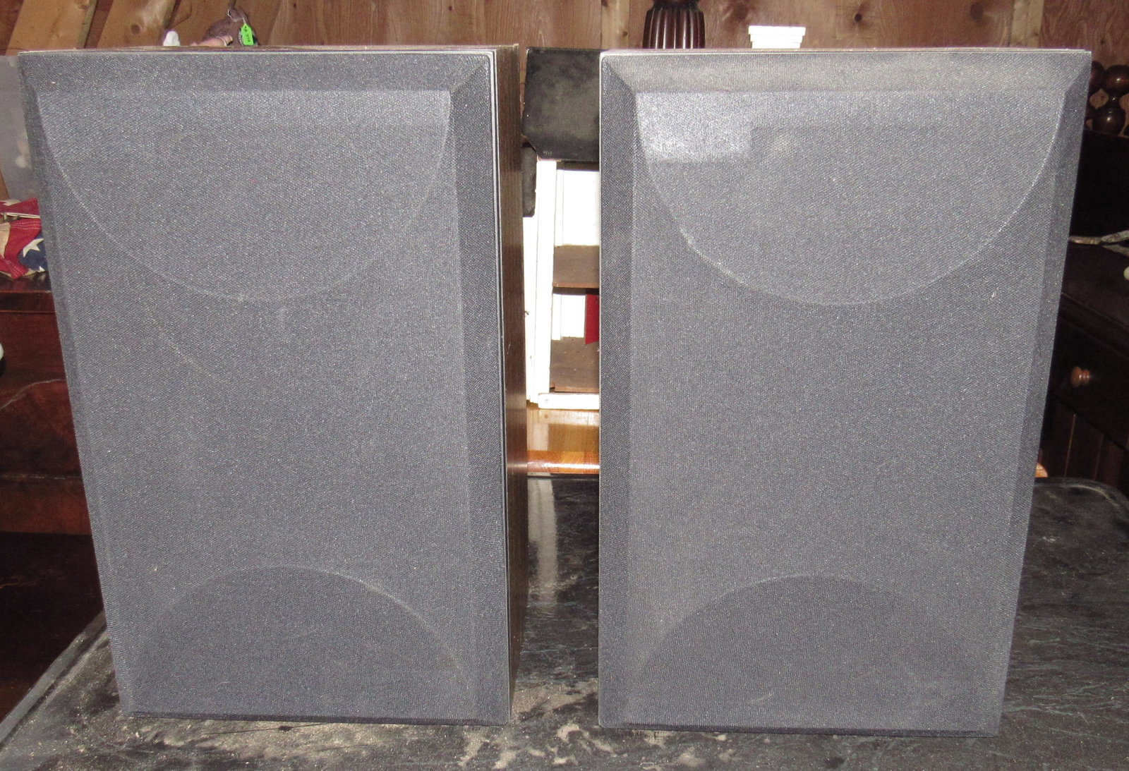 Bose Speakers: Approx 9" x 11 1/2" x 18 1/2" tall