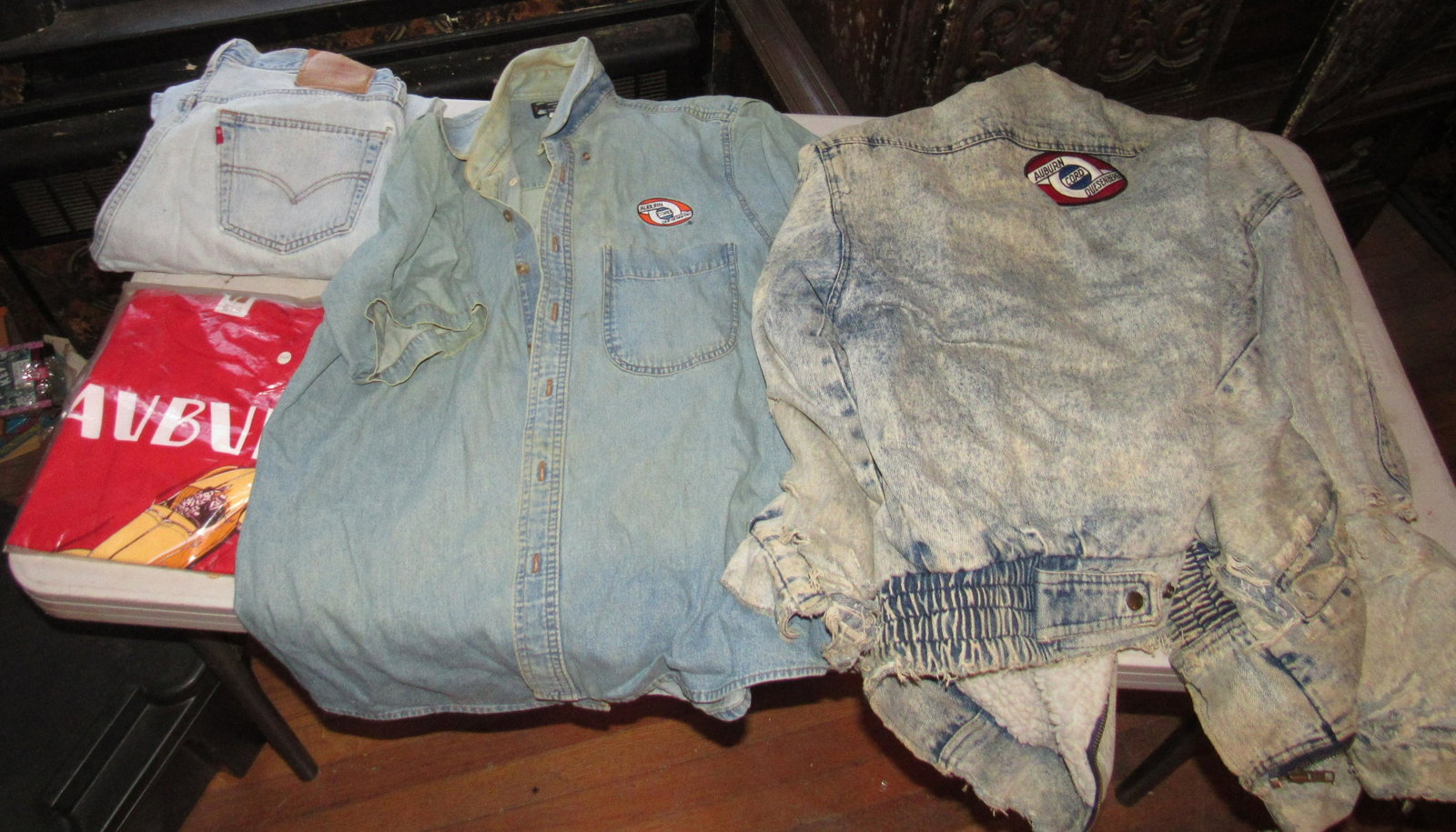Vintage Auburn Duesenberg Shirts Jacket and Levis: Shirt is size medium, jeans are 31/32. Jacket size is unknown.