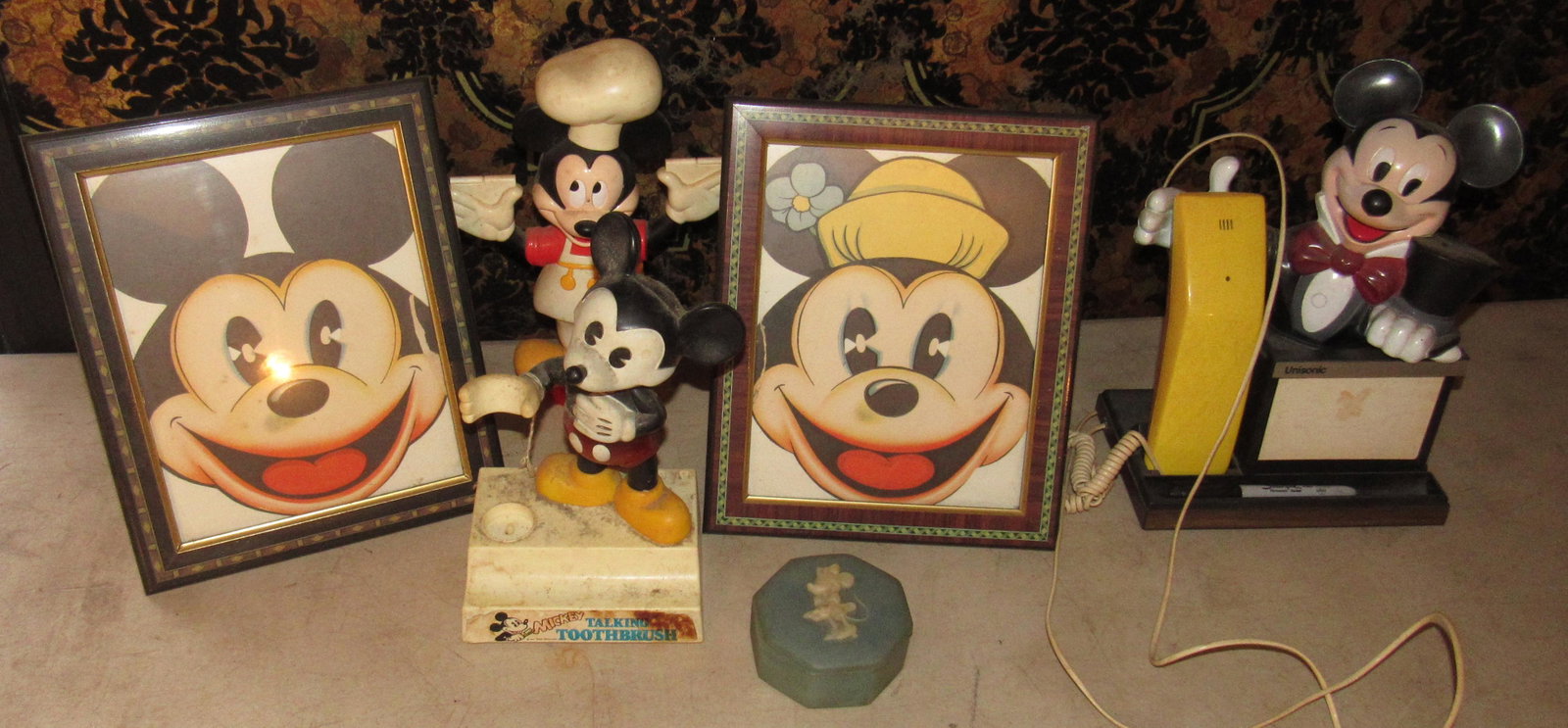 Mickey Minnie Mouse Grocer GiveAways Phone Tooth Brush: Phone on right is approx 12 1/2" tall