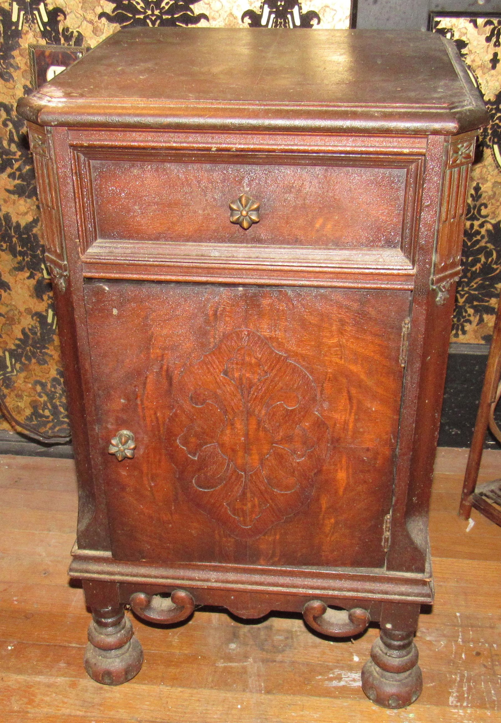 Night Stand: Apprx 16" x 16" x 28 1/2" tall