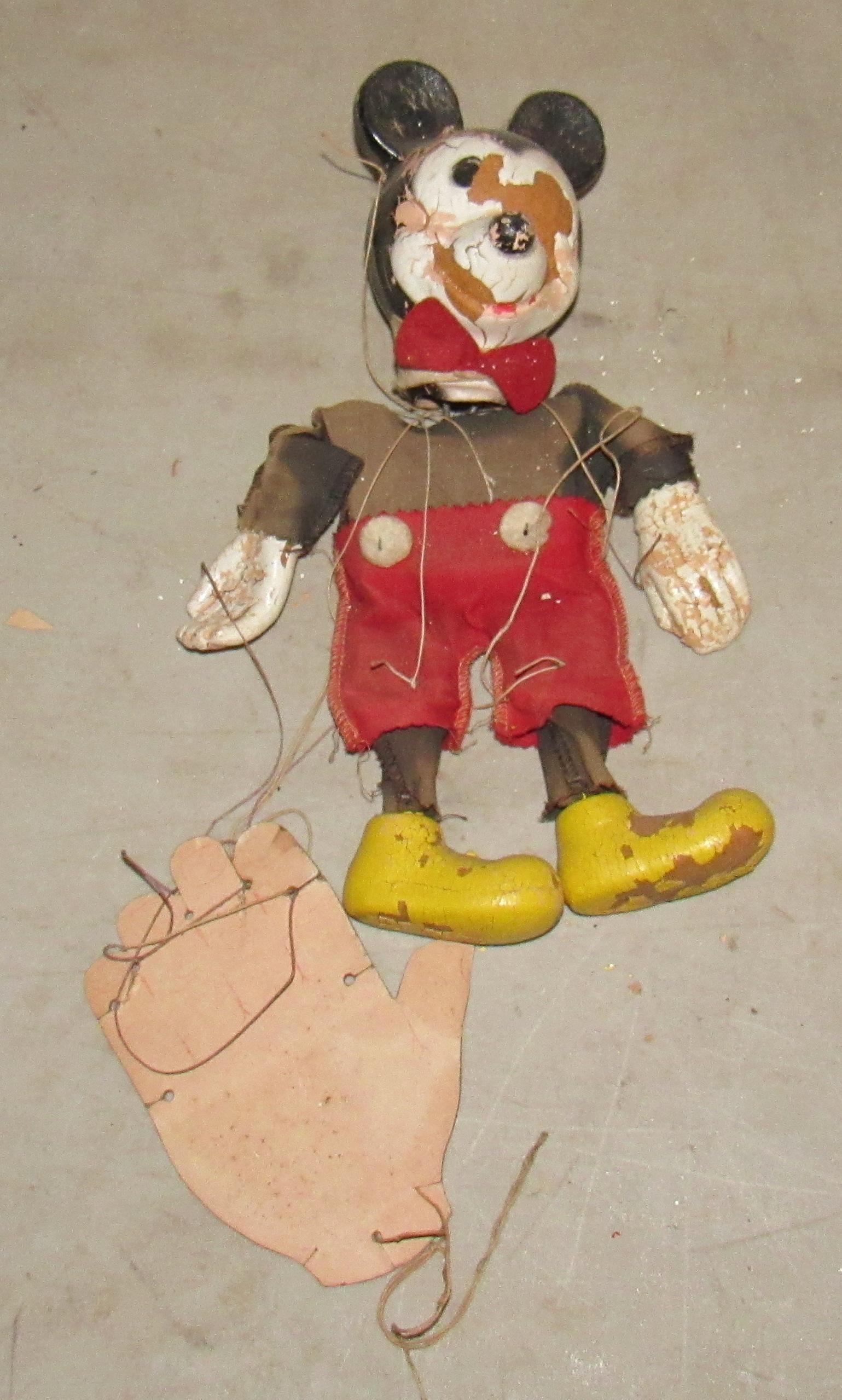 Mickey Mouse Puppeteers: Approx 11 1/2" tall