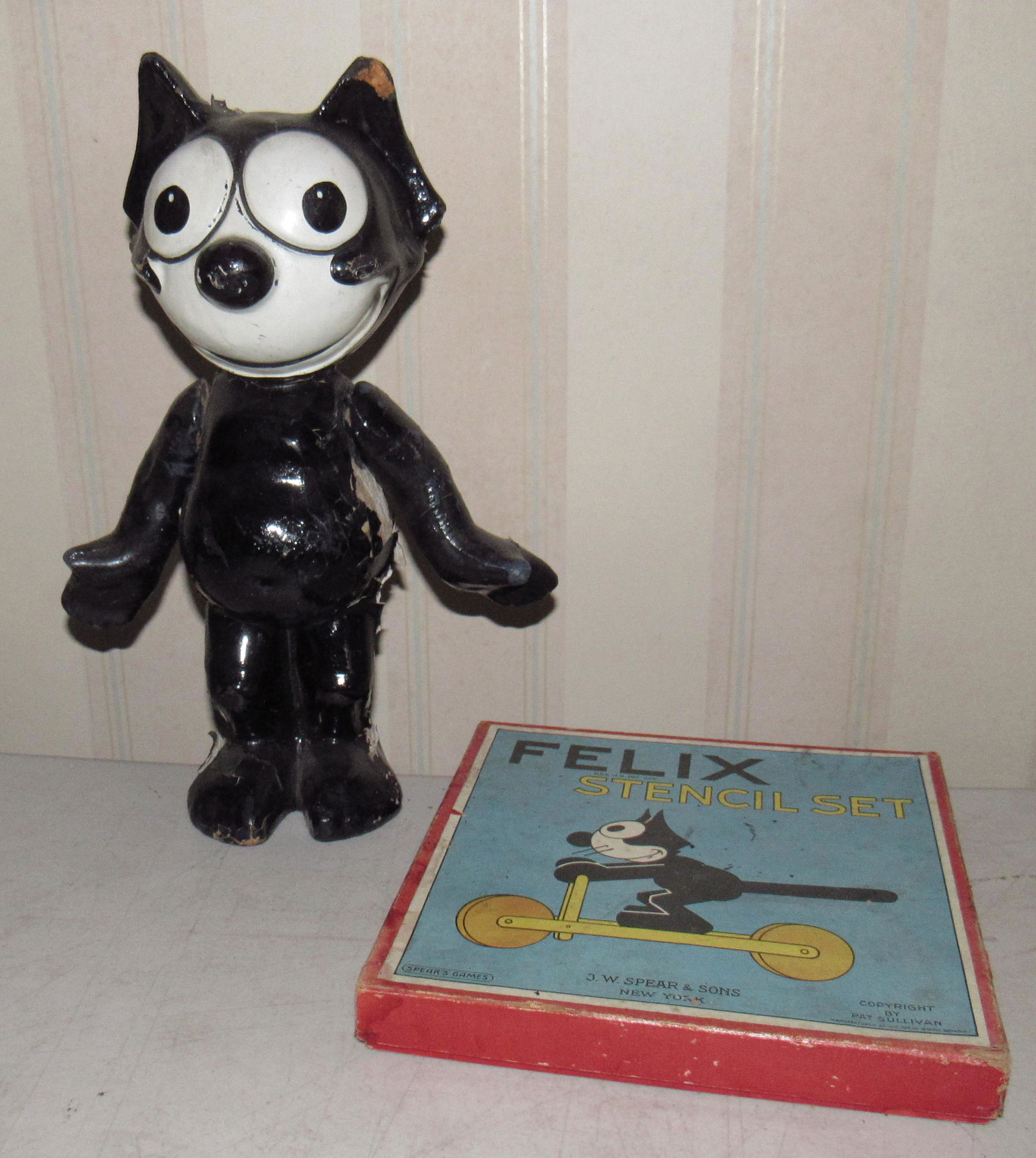 Composition Jointed Felix The Cat & Stencil Set: Jointed Felix is approx 12 1/2" tall and has damage ( as pictured ). Stencil set comes with all in box.