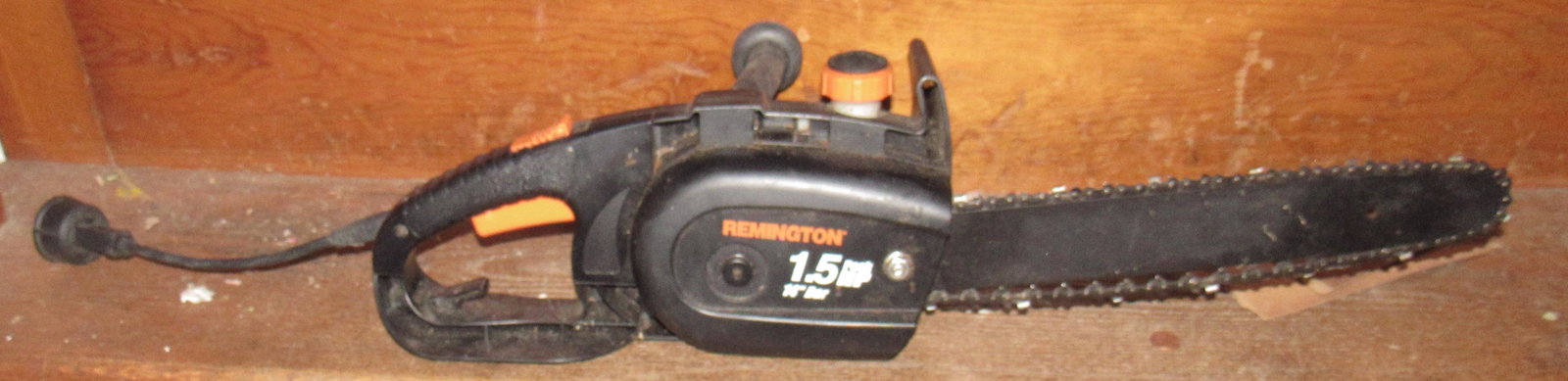 Remington 1.5 Hp Electric Chainsaw: Has 14" bar