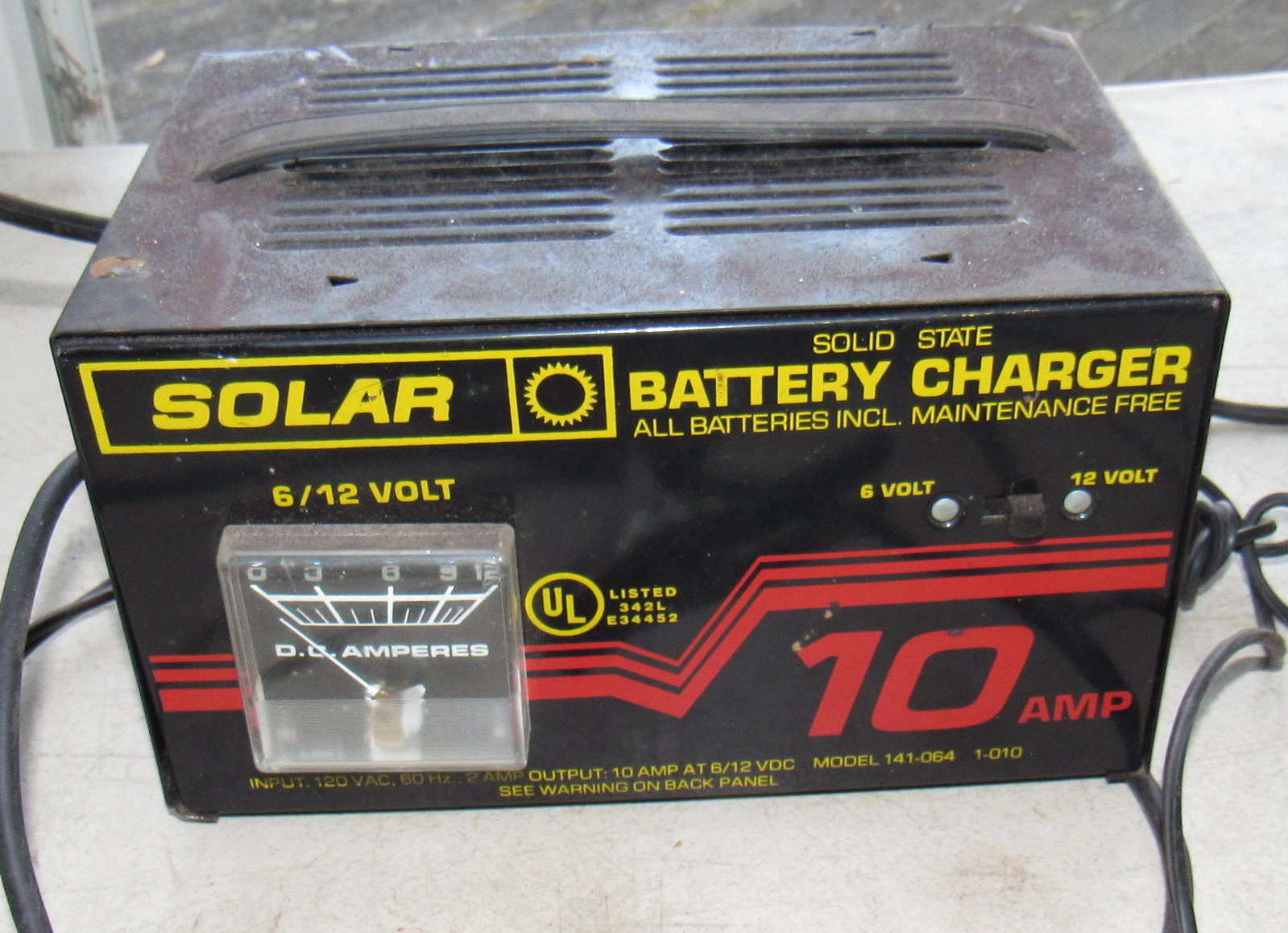 Solar 10amp Battery Charger: Charger
