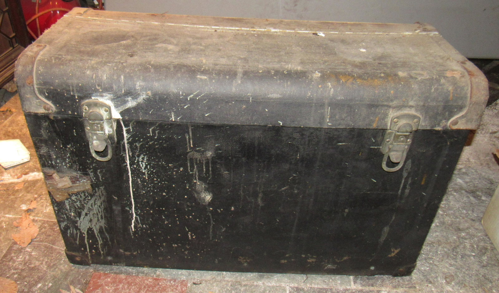 Car Trunk: Approx 13 1/2" x 31 1/2" x 20 1/2" tall.