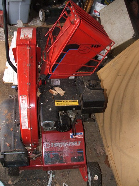 Troy Bilt Chipper Vacuum: Mulcher