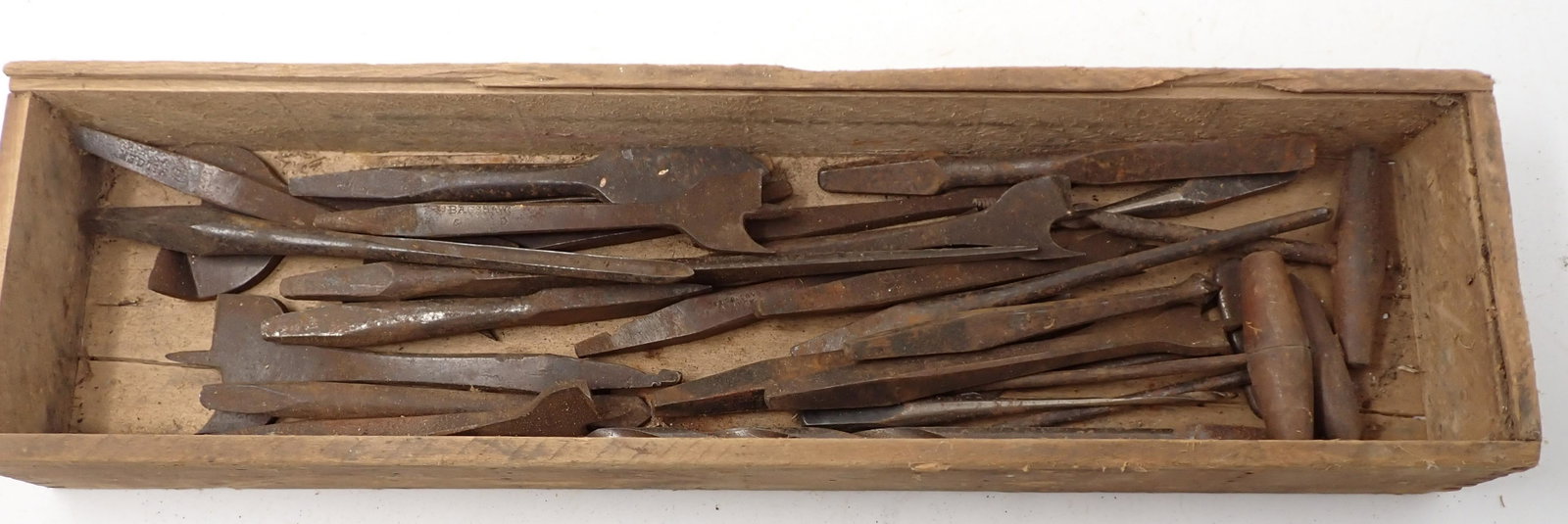 Wood Box Full of Bits: Getting all pictured