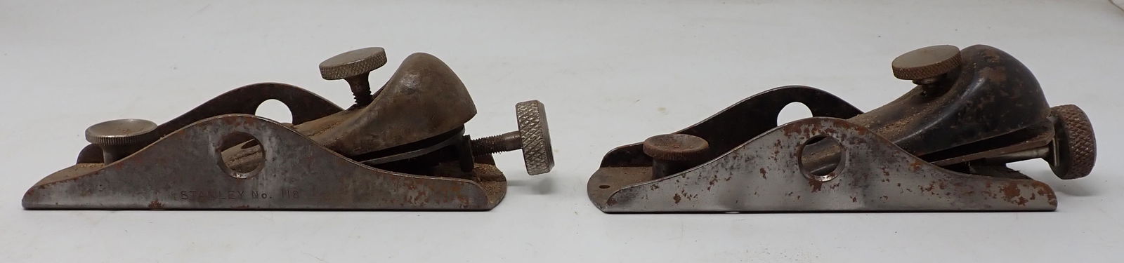 2 Stanley Planes: Approx 1 7/8" x 6 1/4"