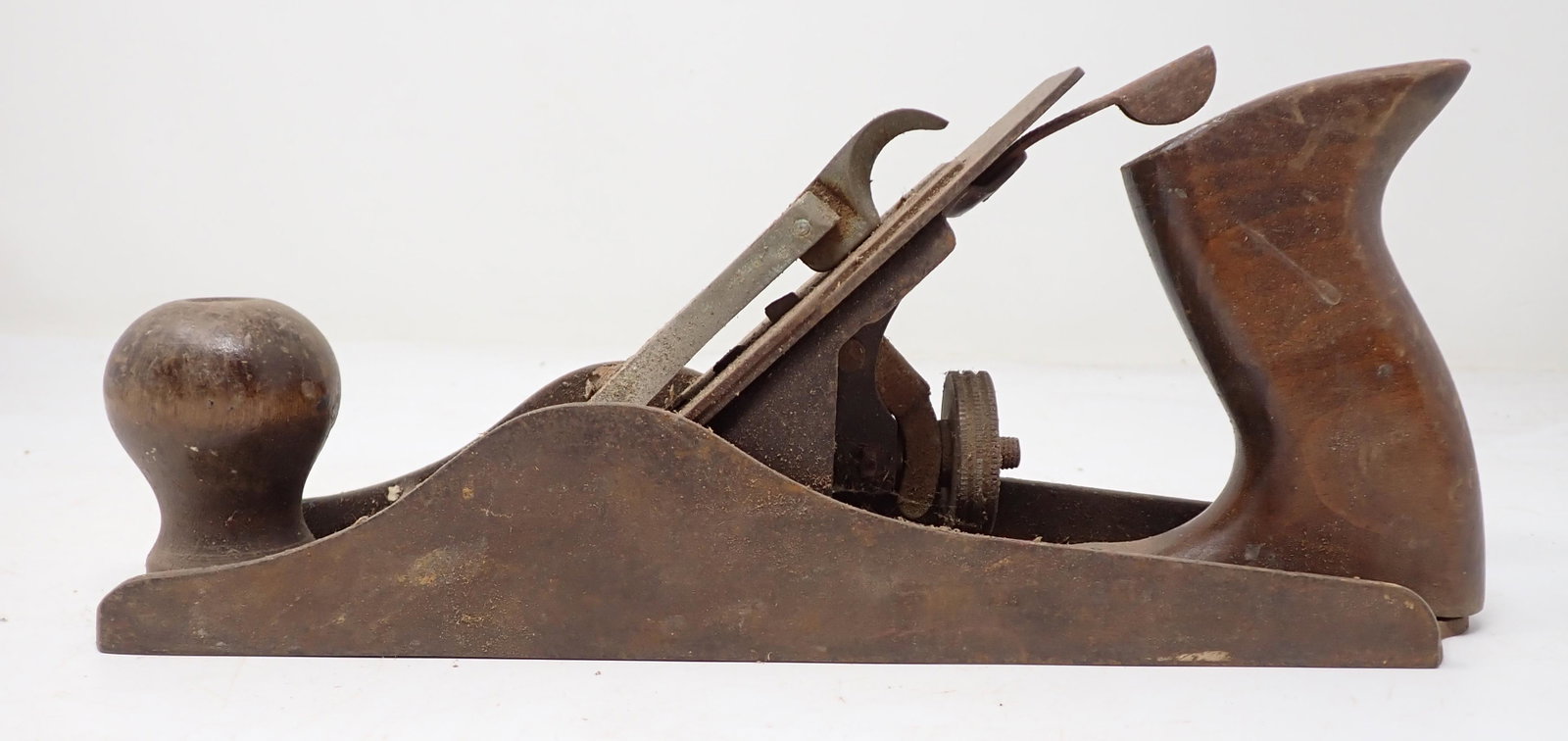 Tryons Plane: Approx 2 1/2" x 10 1/4"
