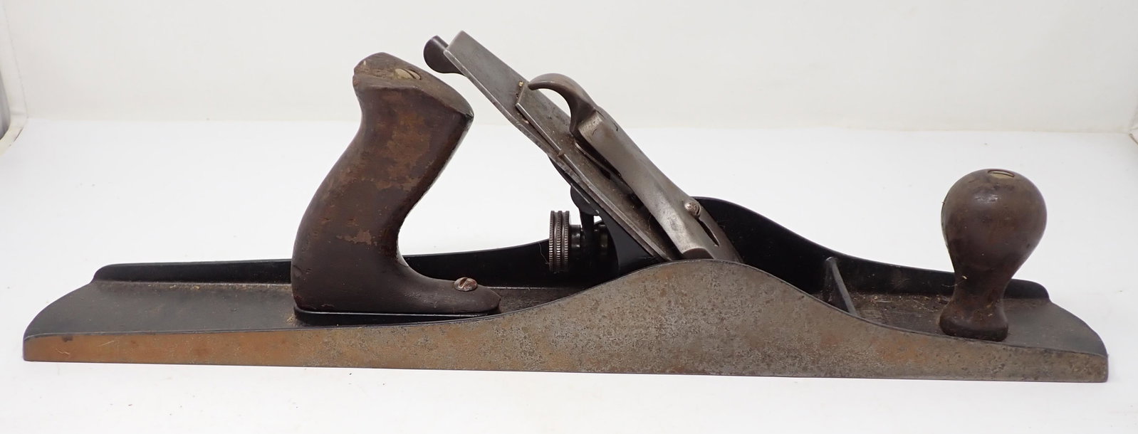 Sargent No 418 Plane w/ Corrugated Bottom: Fore plane