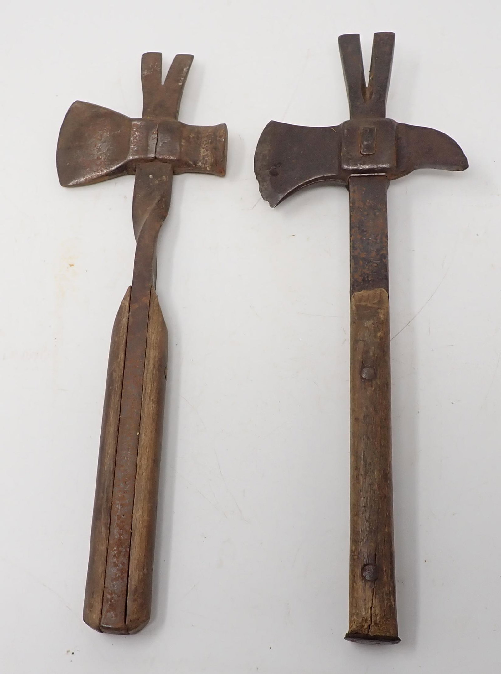 Iroquois & Bridgeport 121 Crate Tools / Hammers: Approx 12 1/4" long.
