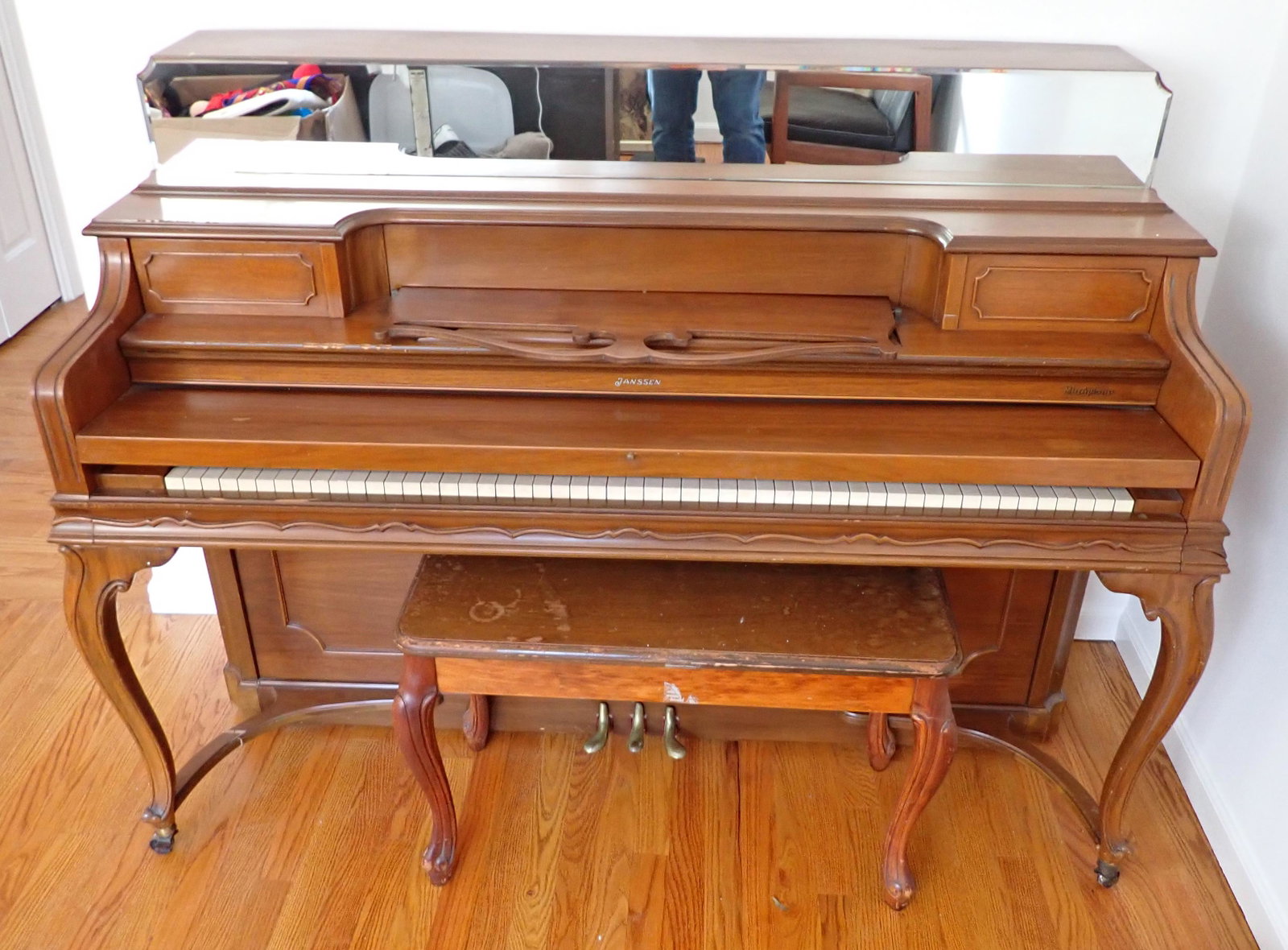 Janssen Piano & Bench: Piano is approx 25 1/2" x 57" x 44 1/2" tall