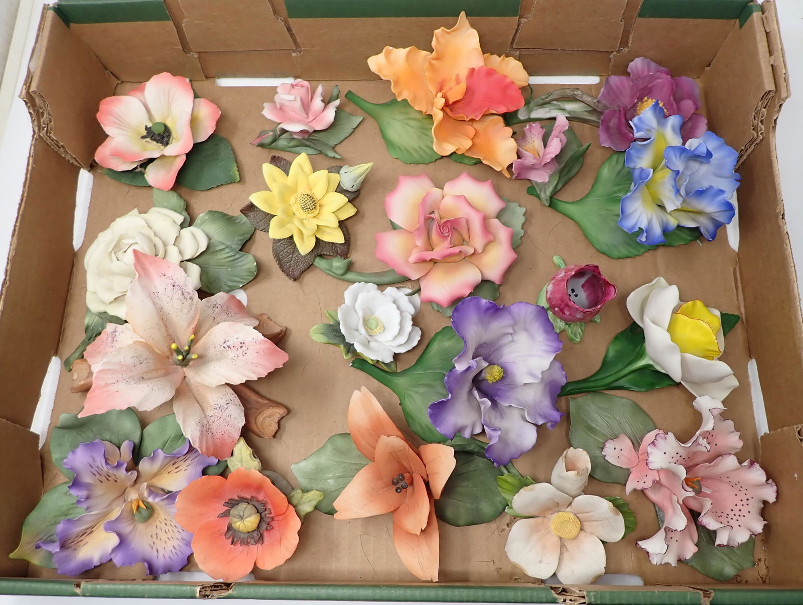 Capodimonte & Misc Flowers: Getting all pictured in box