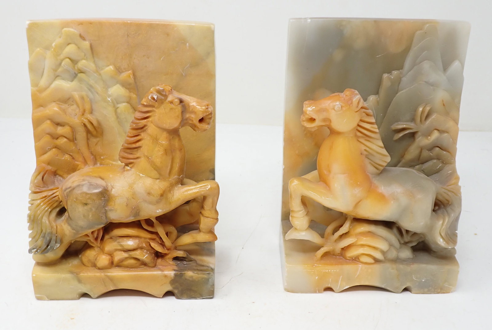 Soapstone Horse Bookends: Approx 3" x 4 3/4" x 6 3/4" tall