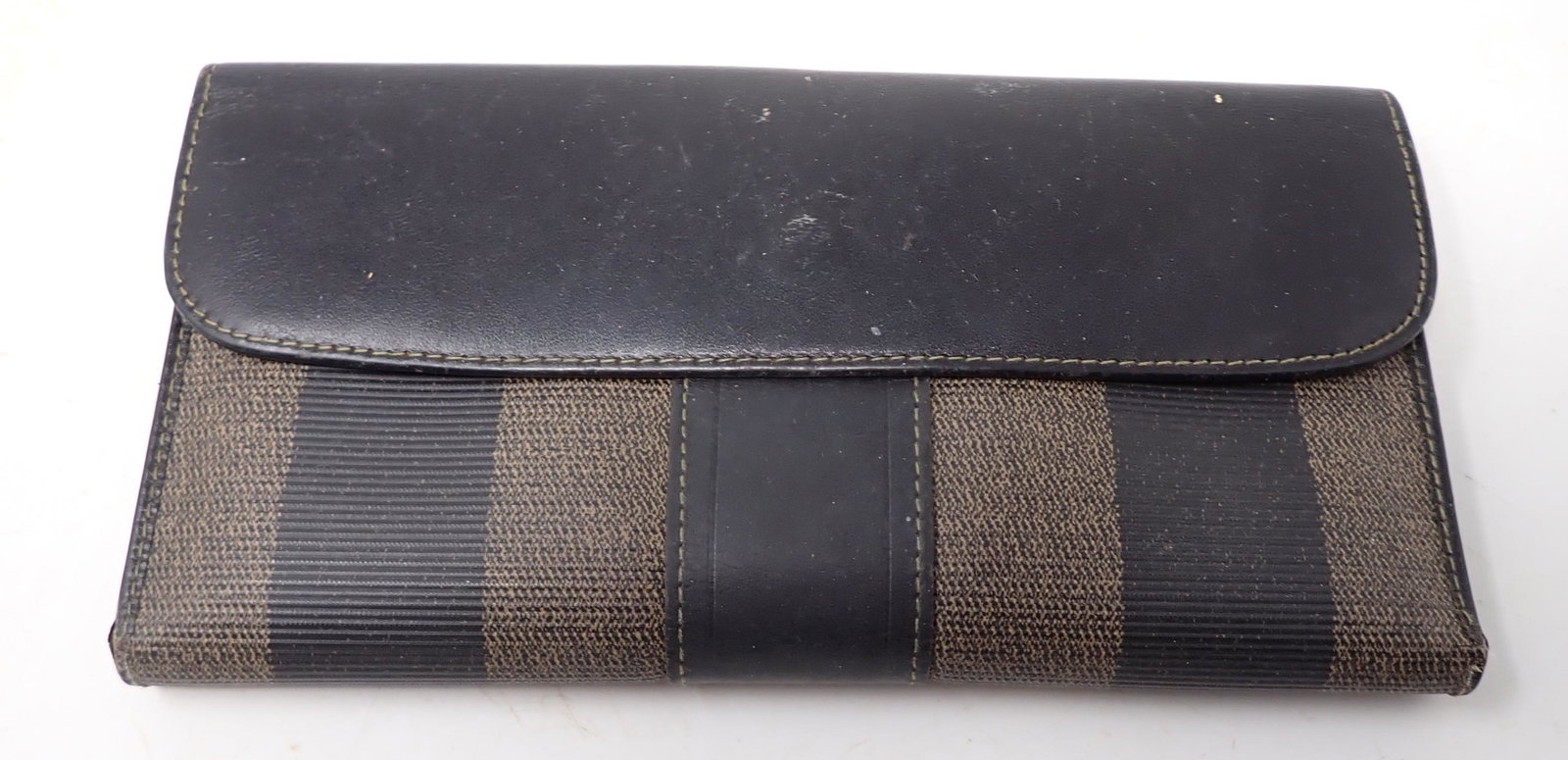 Fendi Wallet: Approx 3 3/4" x 7 1/4"