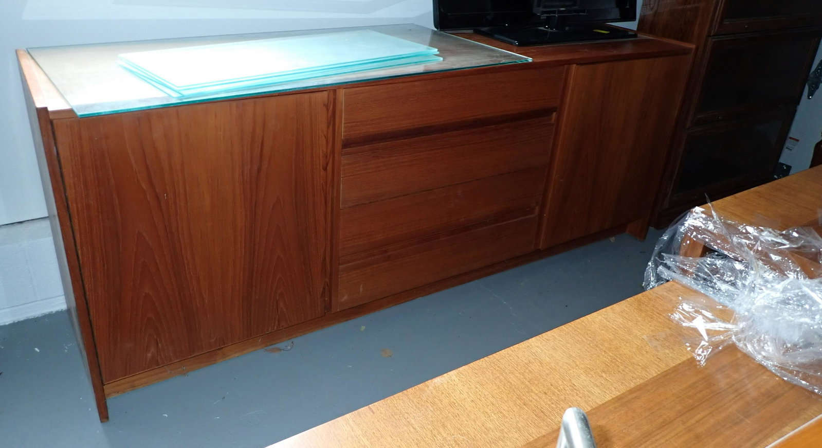 MCM Style Sideboard: Approx 19" x 79" x 31" tall. Does not include items on it