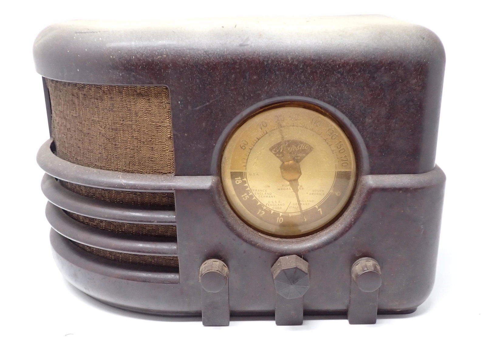 Majestic Bakelite Tube Radio: Approx 6" x 11 1/2" x 8" tall