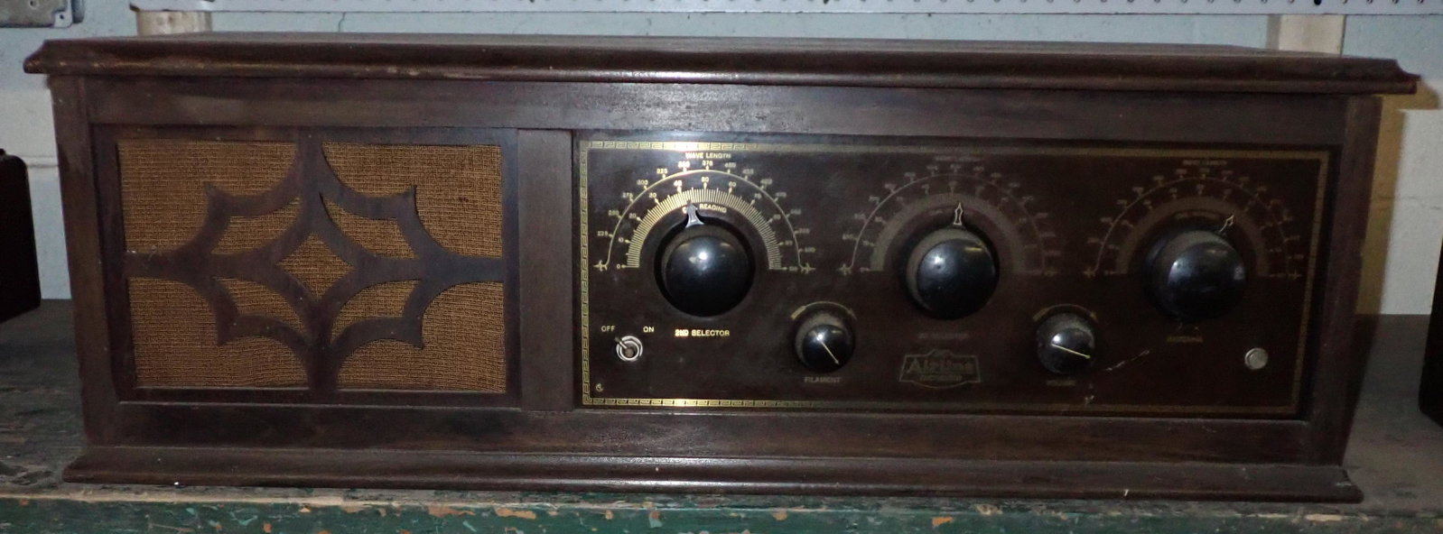 Airline Enchanter Enclosed Horn Speaker: Approx 11 1/2" x 31" x 10 3/4" tall