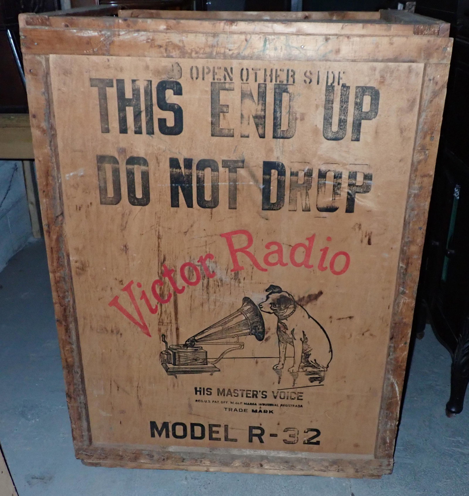 RCA Victor R-32 Radio Wooden Crate: Approx 21" x 31 1/2" x 43" tall