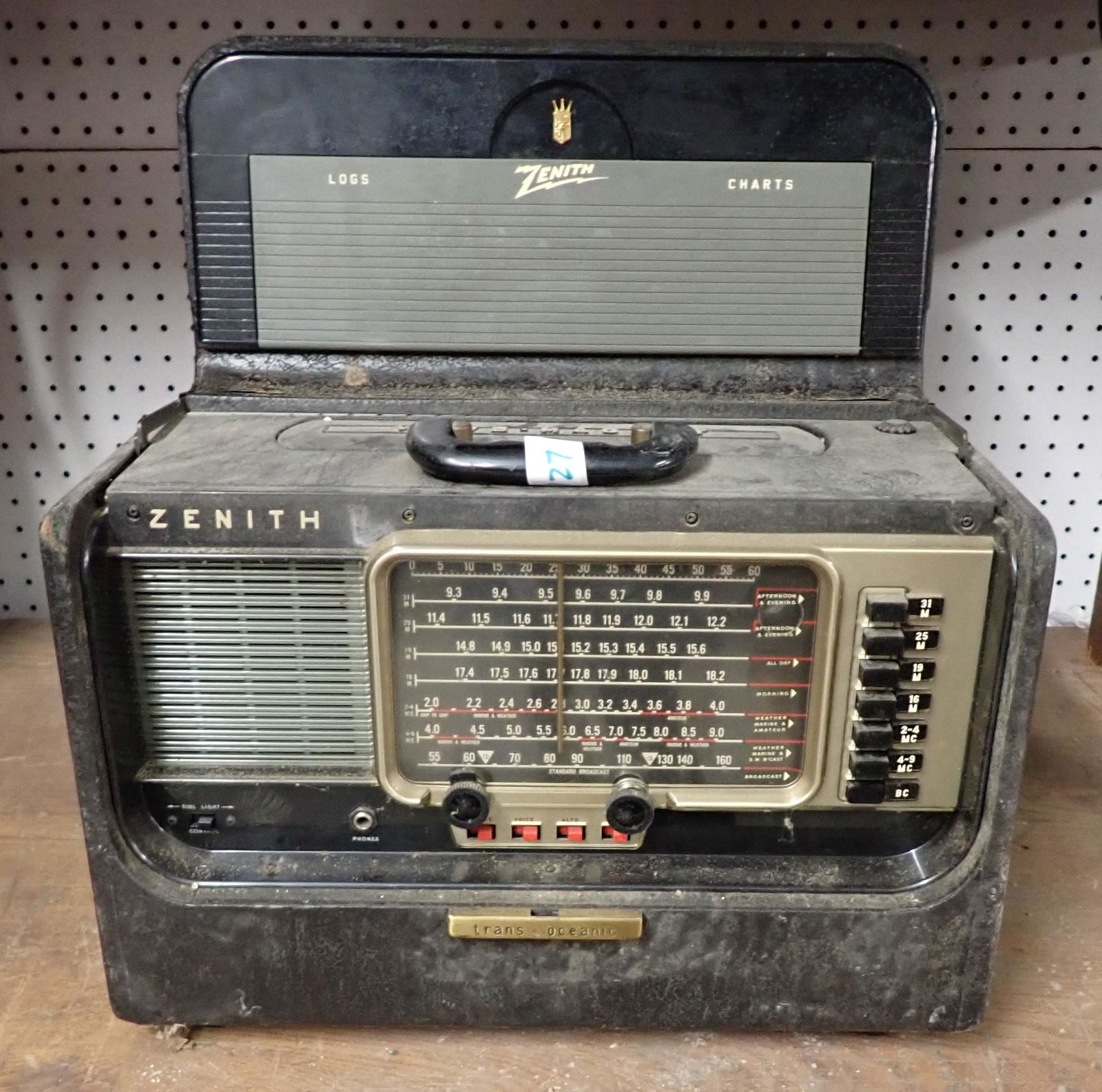 Zenith Trans-Oceanic Wave Magnet Radio: Approx 8" x 17" x 11 1/4"