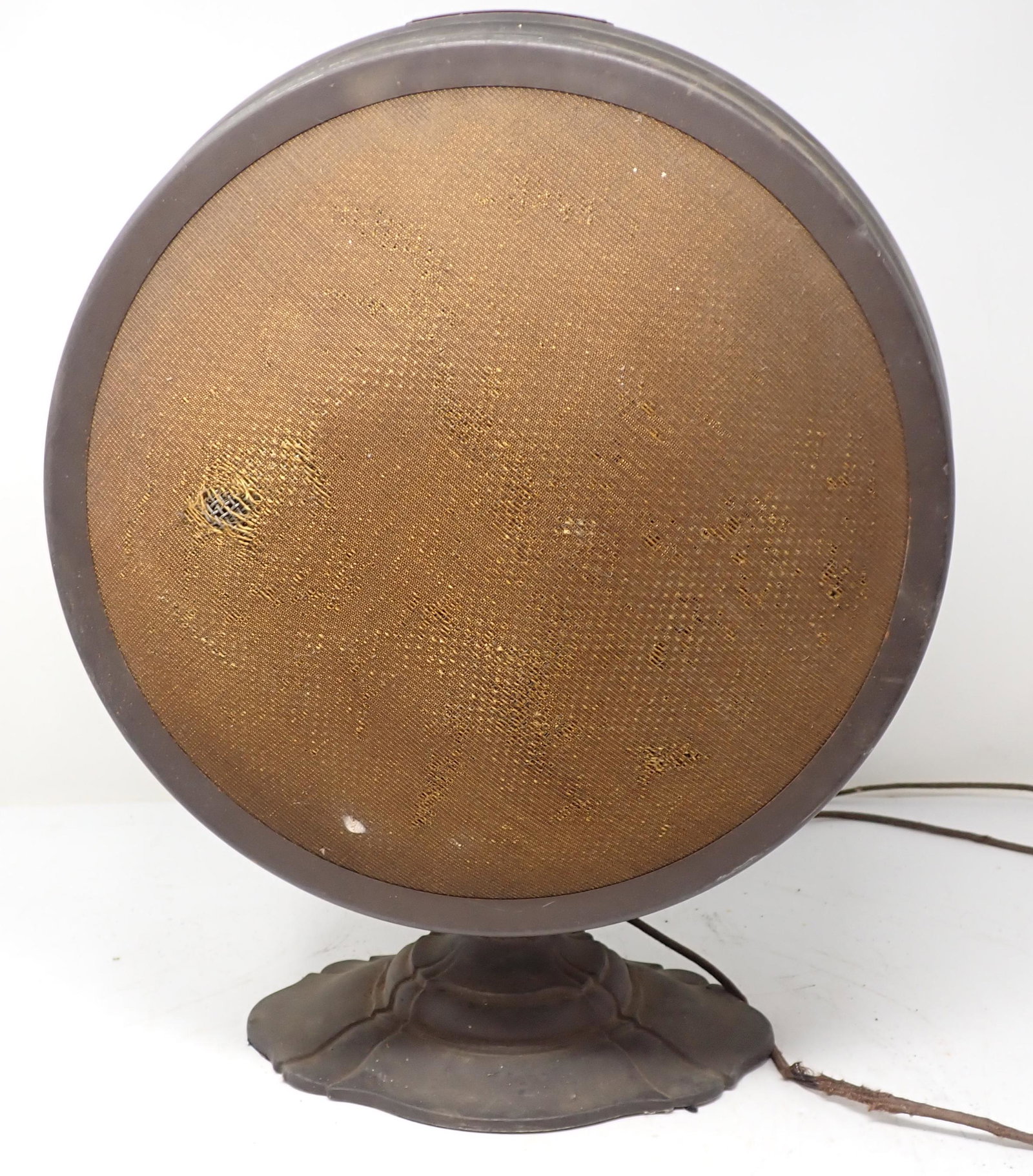 RCA Radiola Model 100 Loud Speaker: Apprx 12 1/2" in diameter and 16" tall