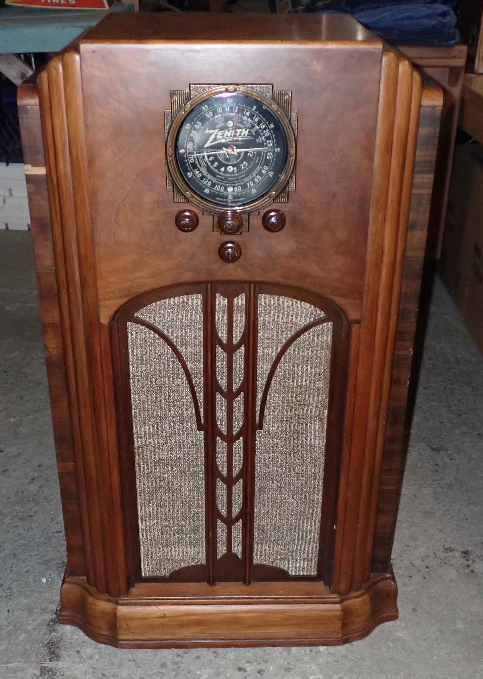 Zenith Console Radio: Approx 14 1/2" x 24 1/4" x 42 3/4" tall