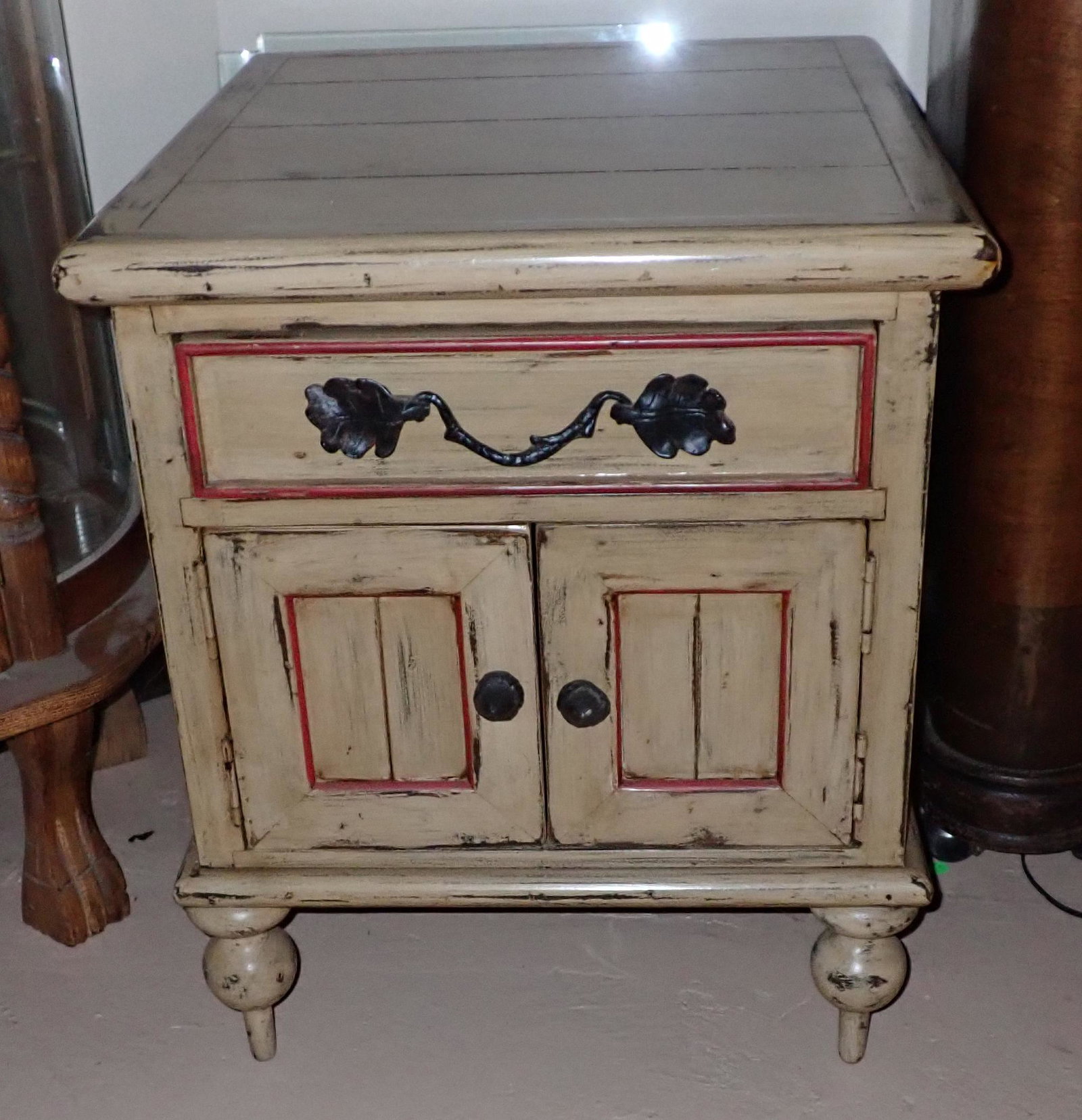 Nightstand / End Table: Approx 21" x 24" x 24 1/2" tall