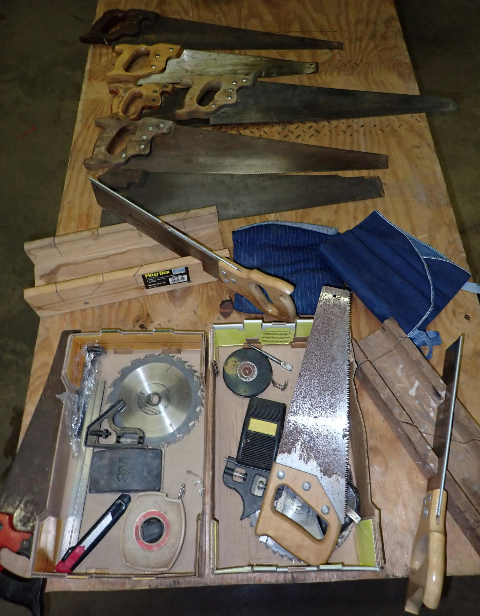Miter Boxes Carpenter Saws Square Misc Tools: Getting all pictured