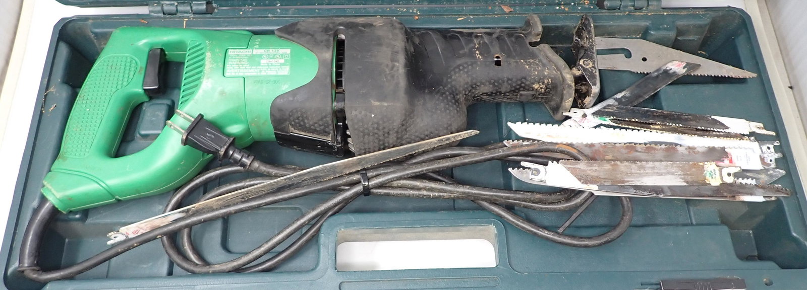 Hitachi CR 13V 5" Reciprocating Saw: Saw