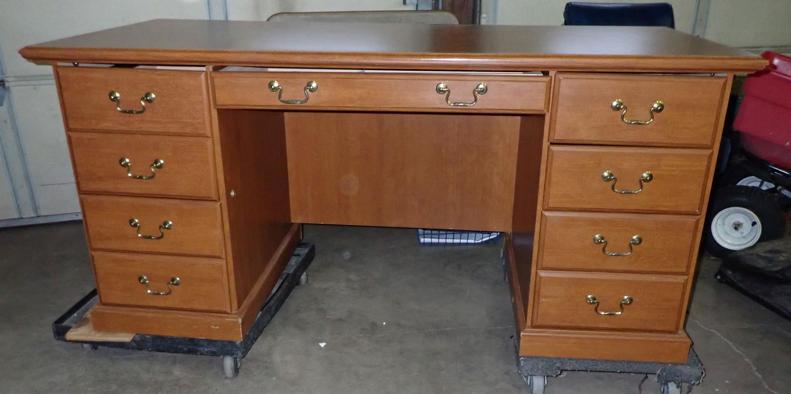 Sauder Executive Desk: Approz 29 1/2" x 65" x 30 1/2" tall. DOES NOT INCLUDE DOLLIES !