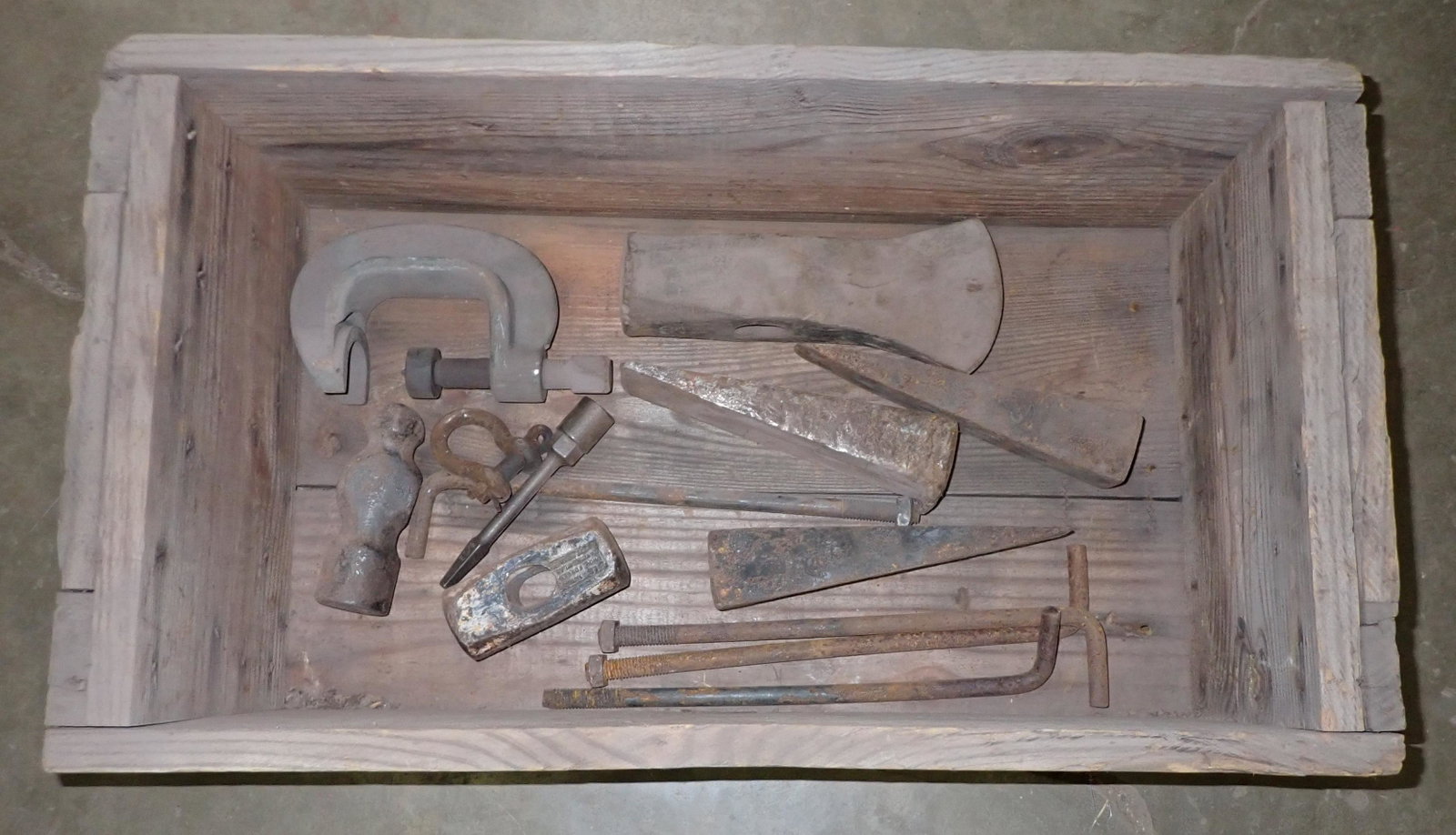 Wedges Hammer Heads Wooden Crate: Crate is approx 14" x 24" x 8 1/4" tall