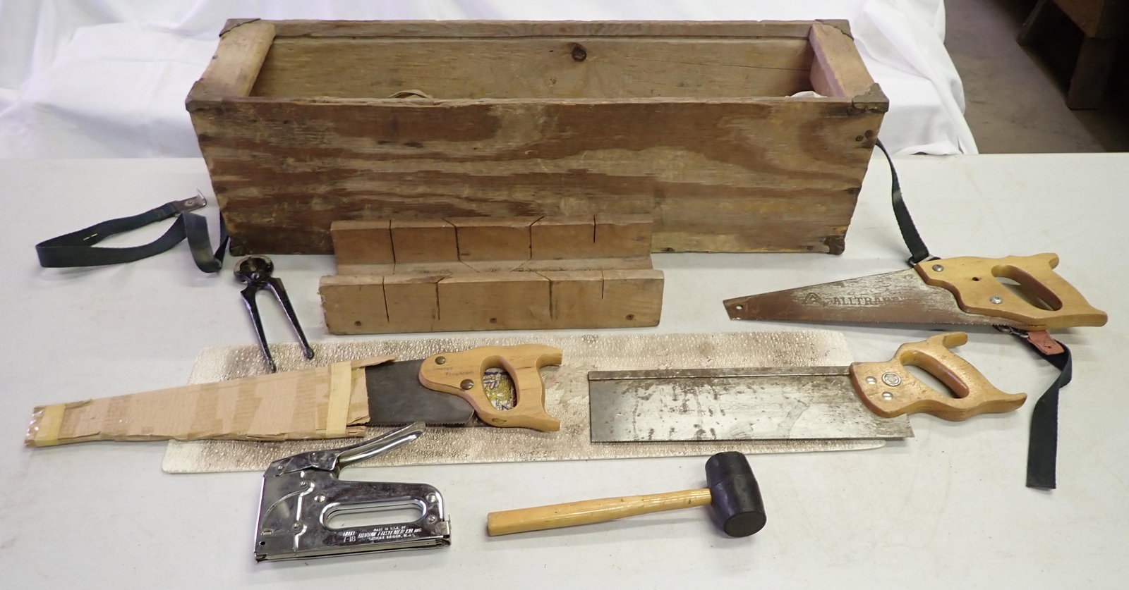 Wood Toolbox with Miter Box and Saws: Tool Box is approx 8" x 32" x 9 1/4" tall