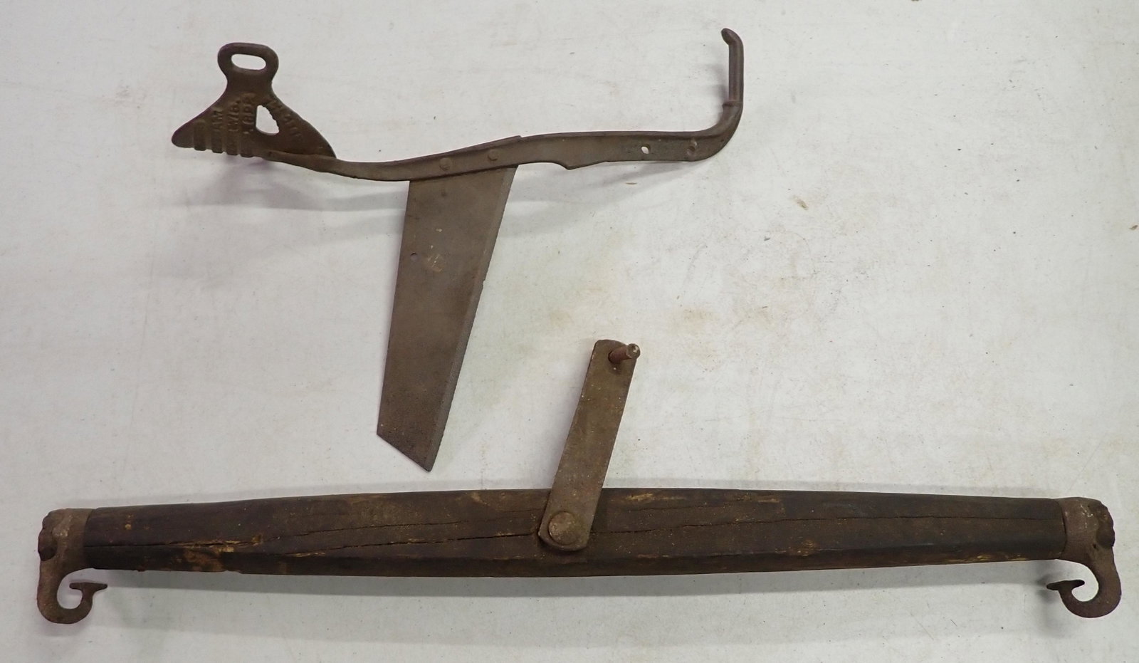 1892 Merrian Corn Chopper and Single Tree: Singletree is appro 28" long