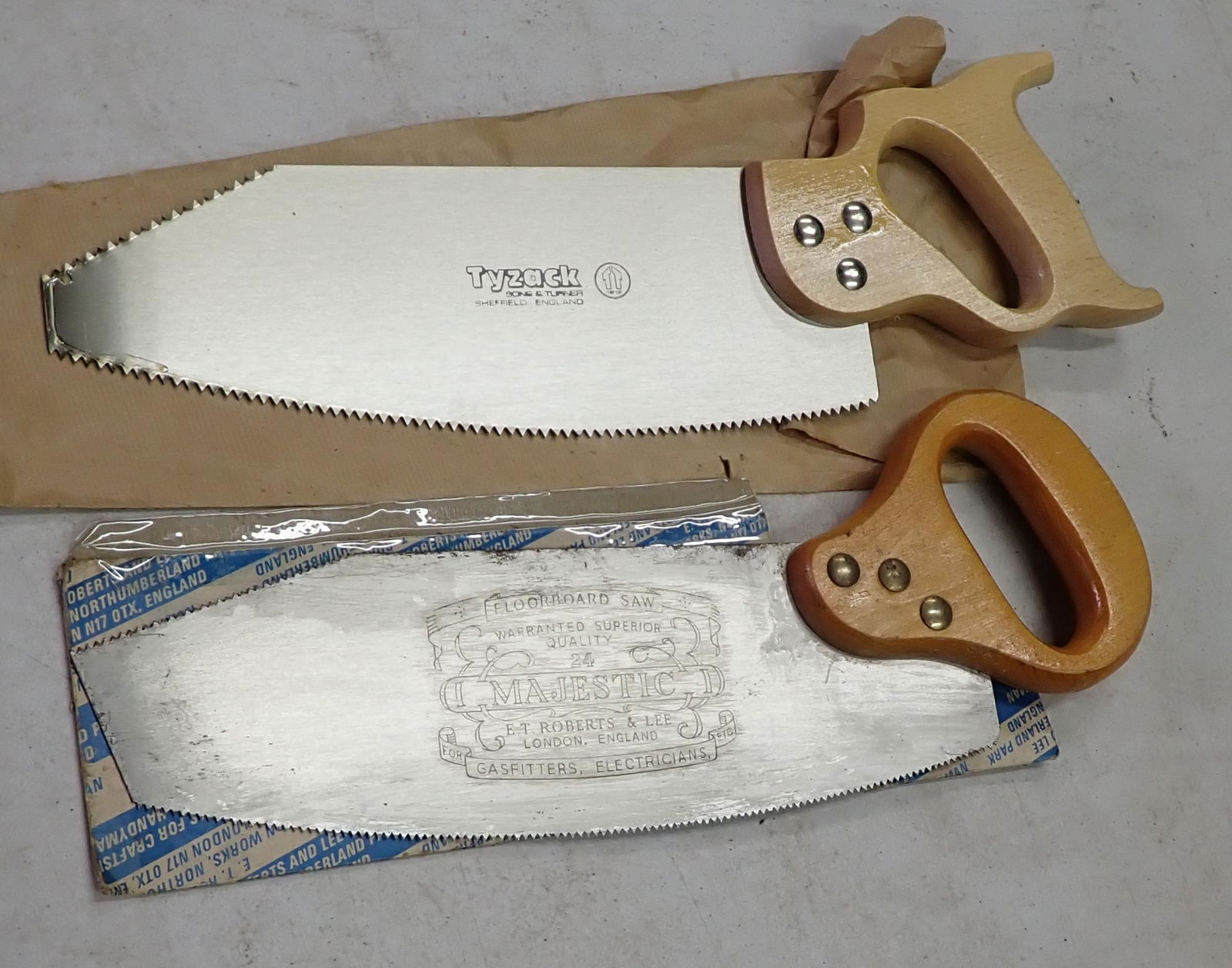 Majestic ET Roberts Lee Tyzak Floorboard Saw: Approx 15 1/2" long