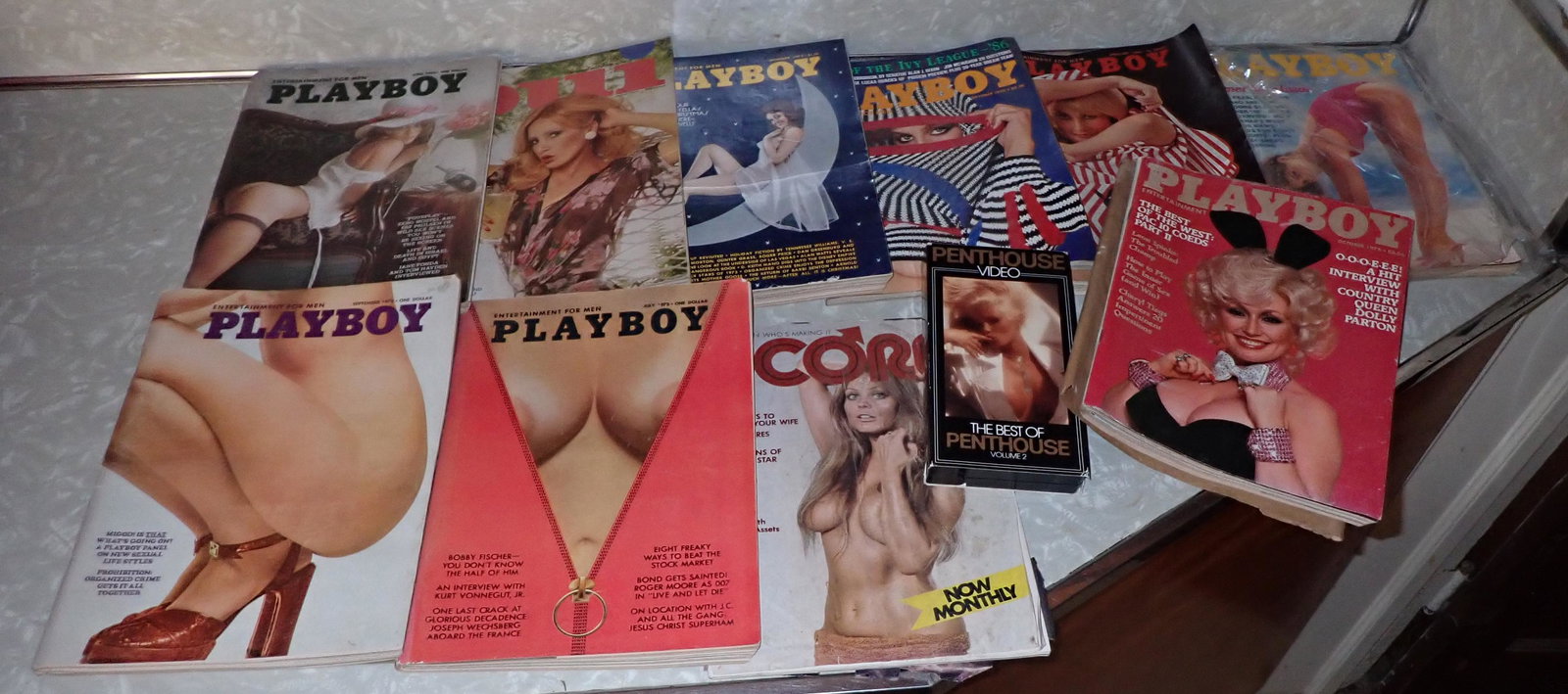 Vintage Playboy Oui Adult Magazines: Getting all pictured on counter