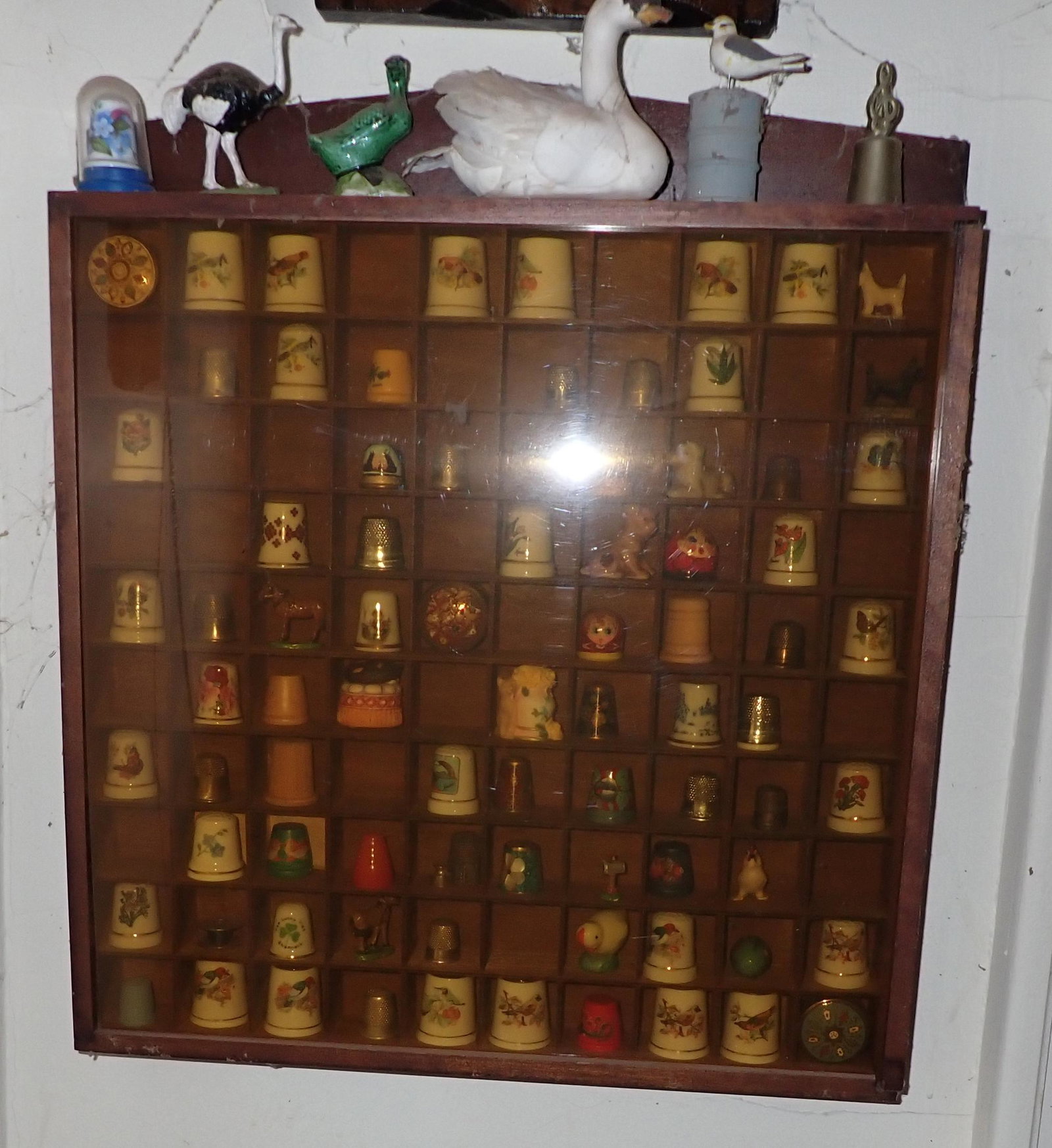 Thimble Collection and Wall Hangings: Getting all pictured