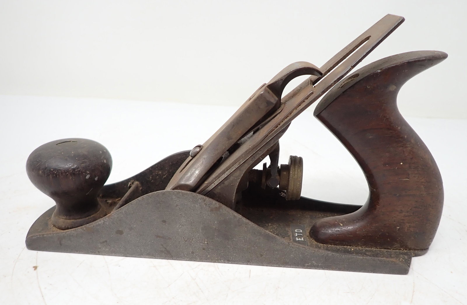 Stanley Smooth Bottom Woodworking Plane: Approx 2 3/8" x 9 1/2"