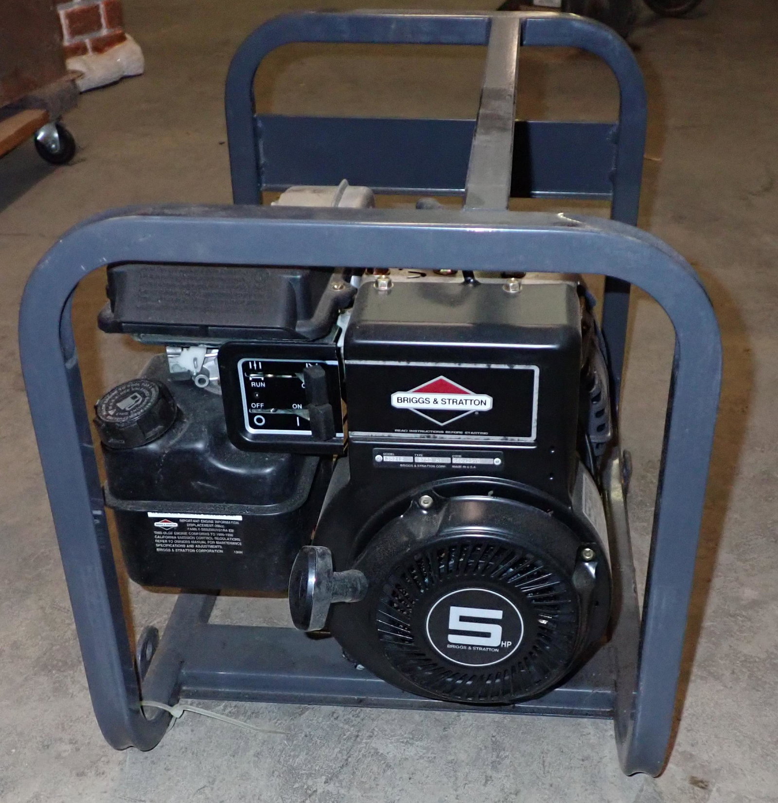 Briggs & Stratton 5hp Generator 2400 watts: Generator